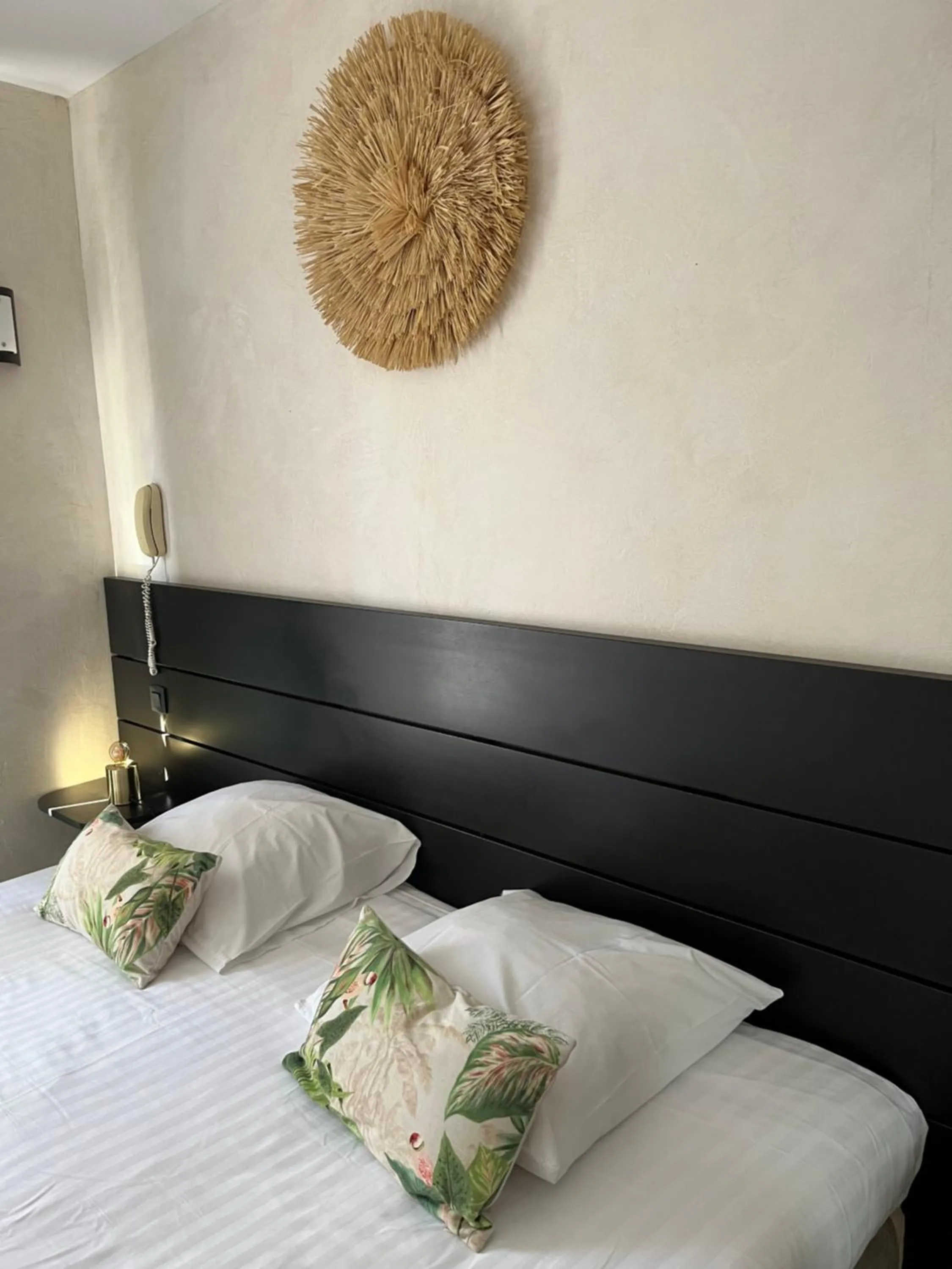 Bedroom, Bed in hôtel Le Synaya