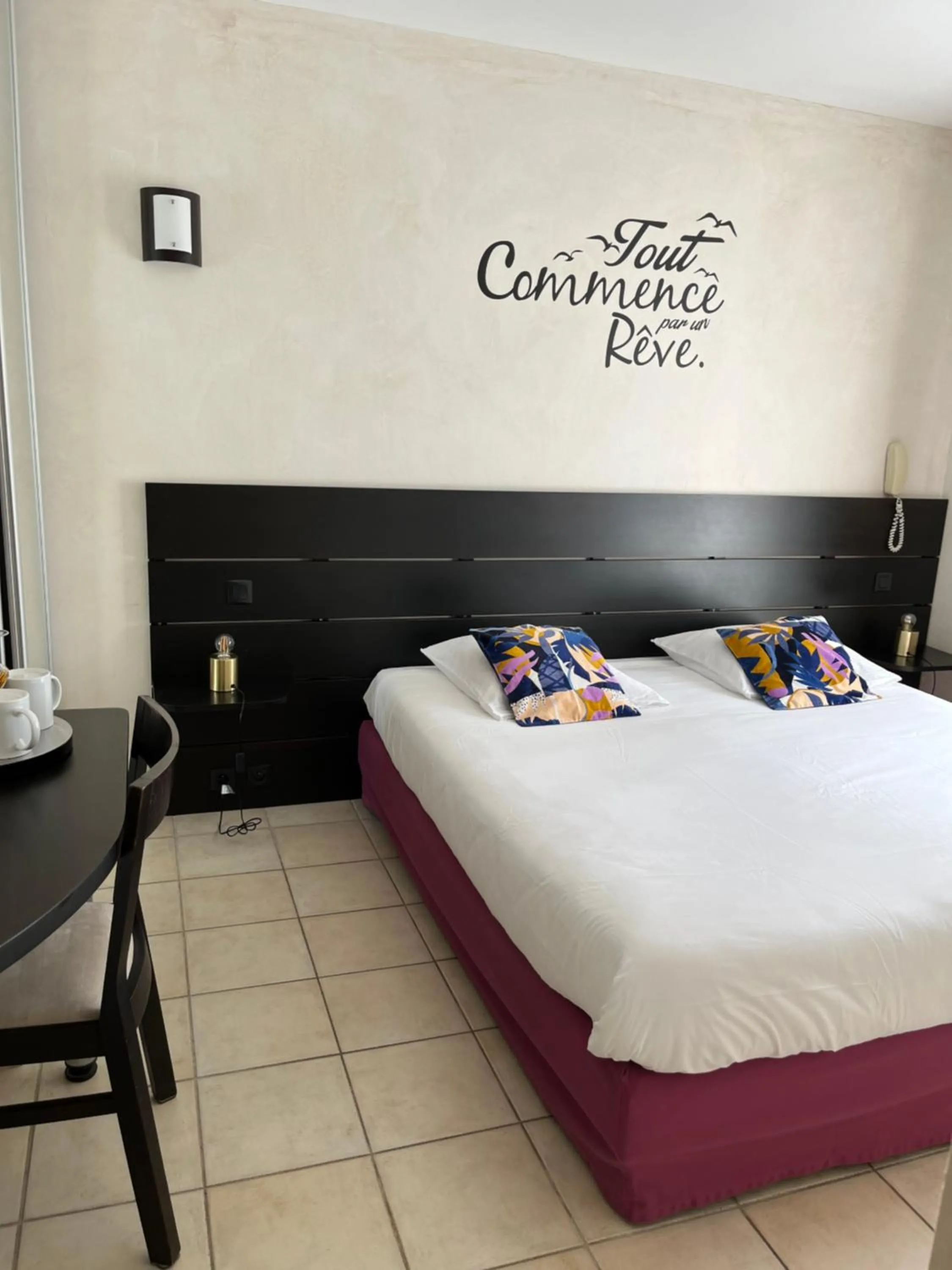 Bedroom, Bed in hôtel Le Synaya