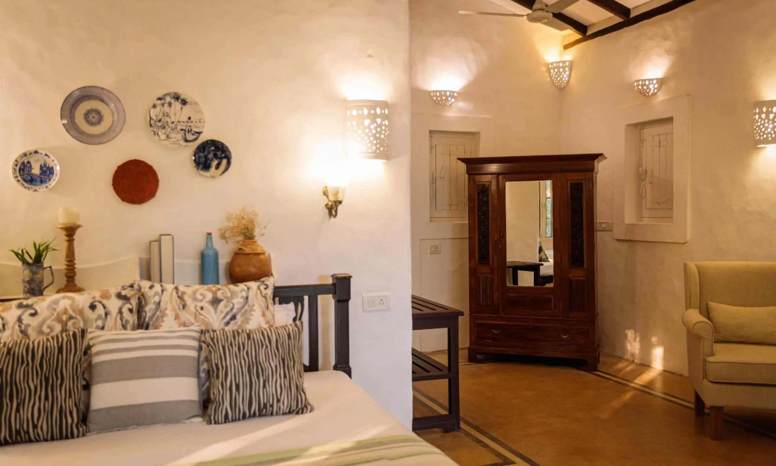 Living room, Bed in Wildflower Goa