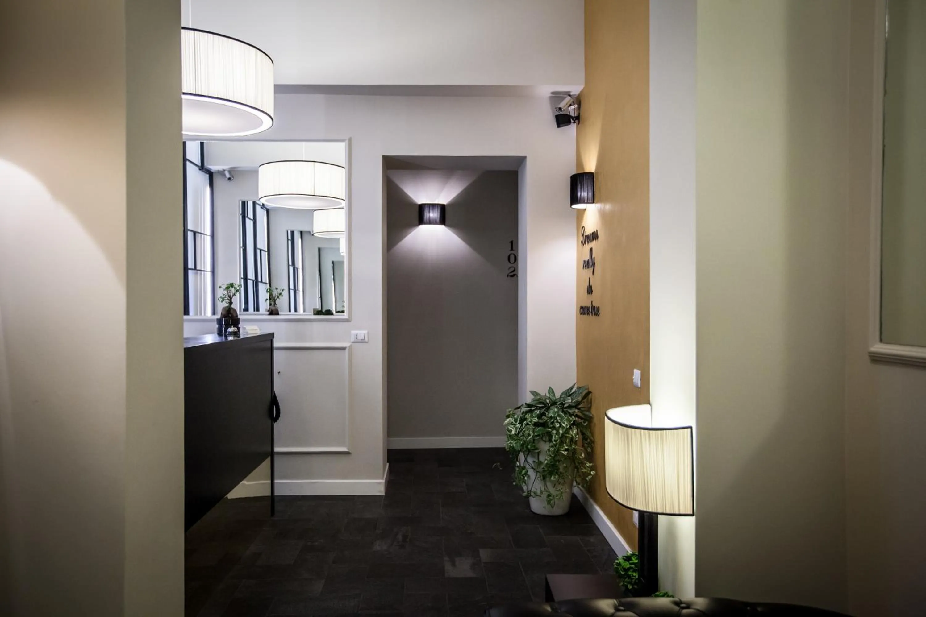 Lobby or reception in Chic & Town Luxury Rooms Piazza di Spagna