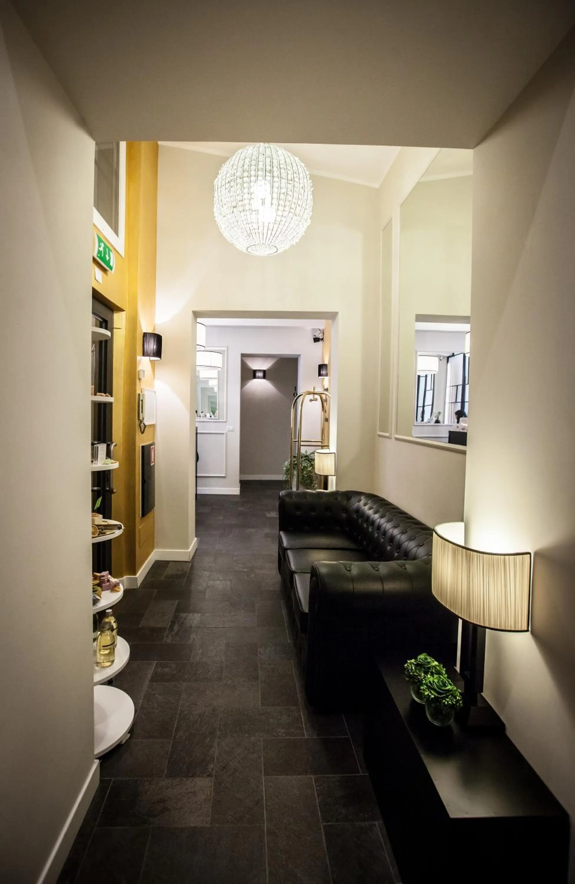 Lobby or reception in Chic & Town Luxury Rooms Piazza di Spagna