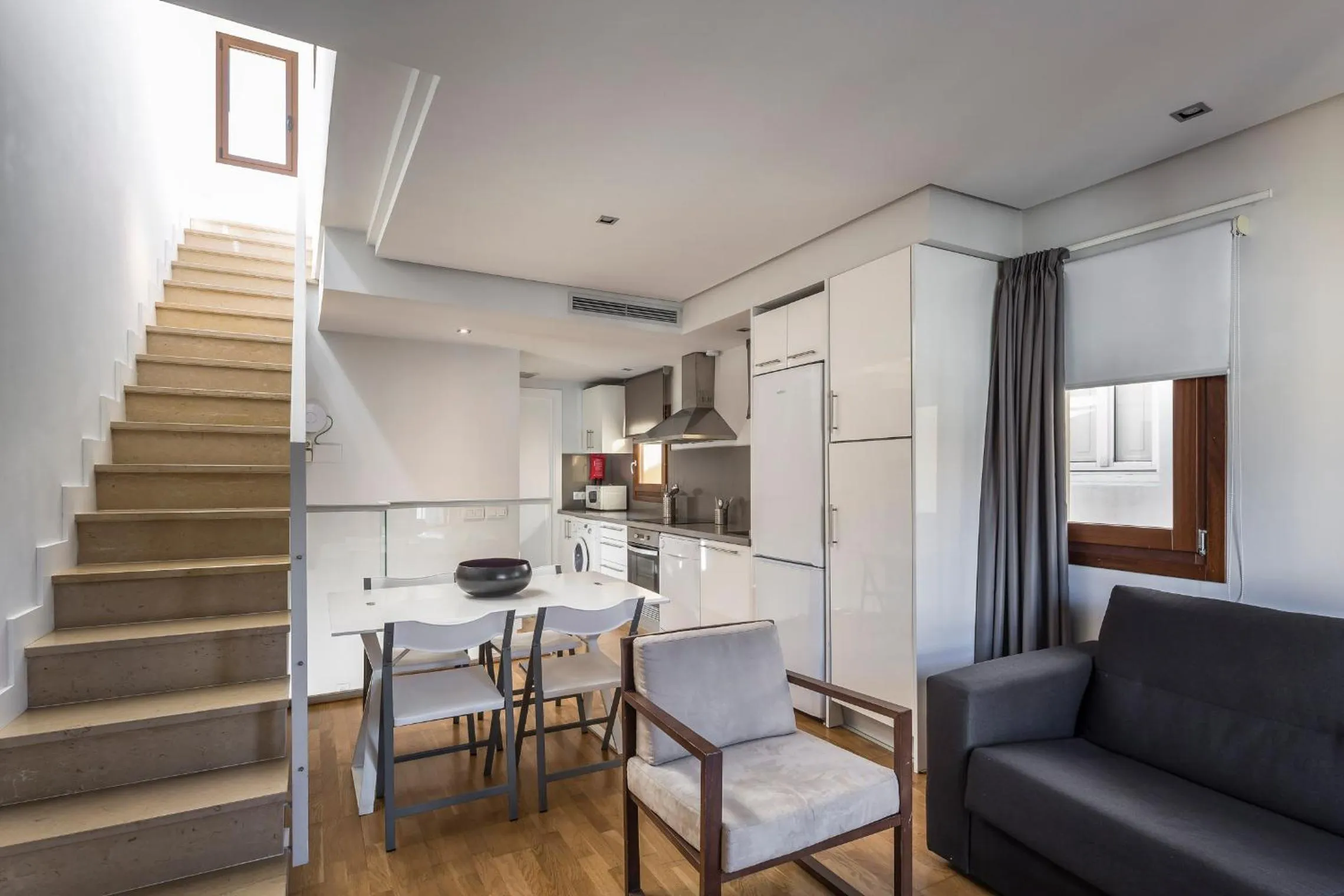 Kitchen or kitchenette in Mon Suites Catedral