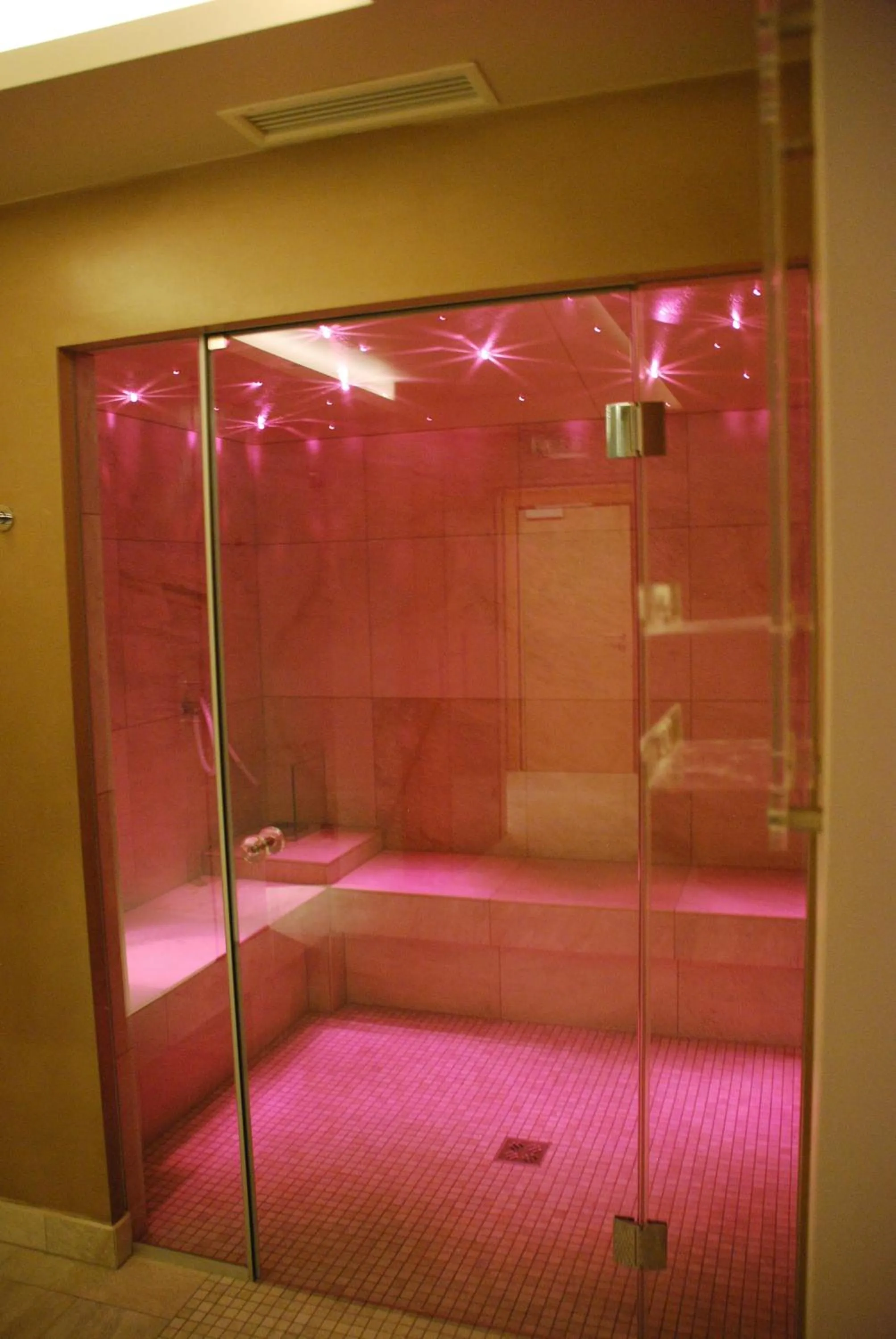 Sauna in Der Erlhof Restaurant & Landhotel