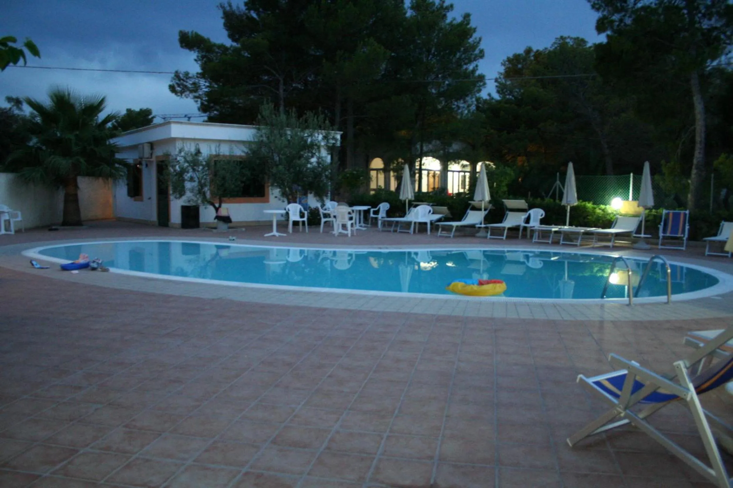 Swimming pool in Residence Rendez Vous