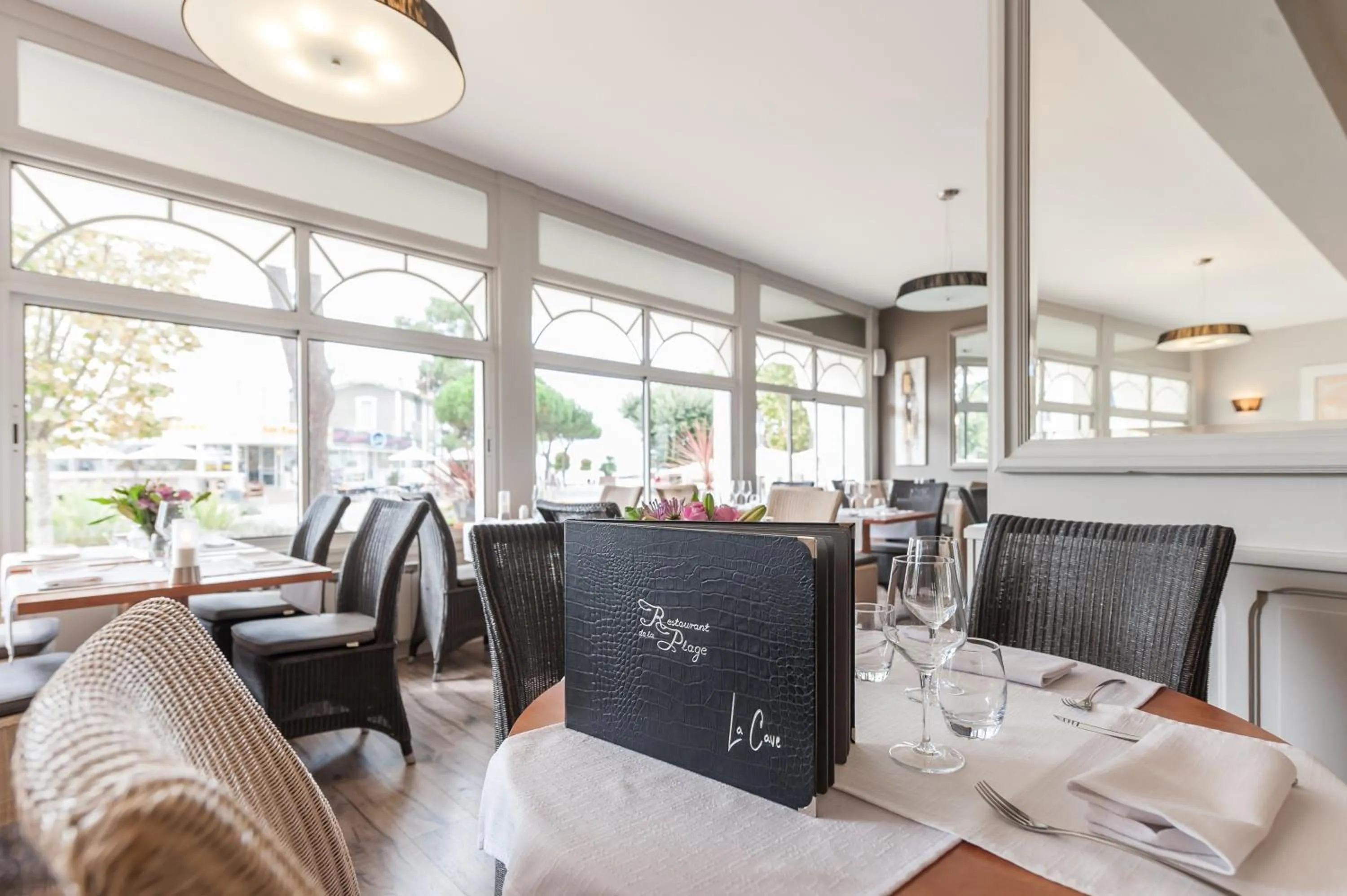 Property building in Hôtel de la Plage