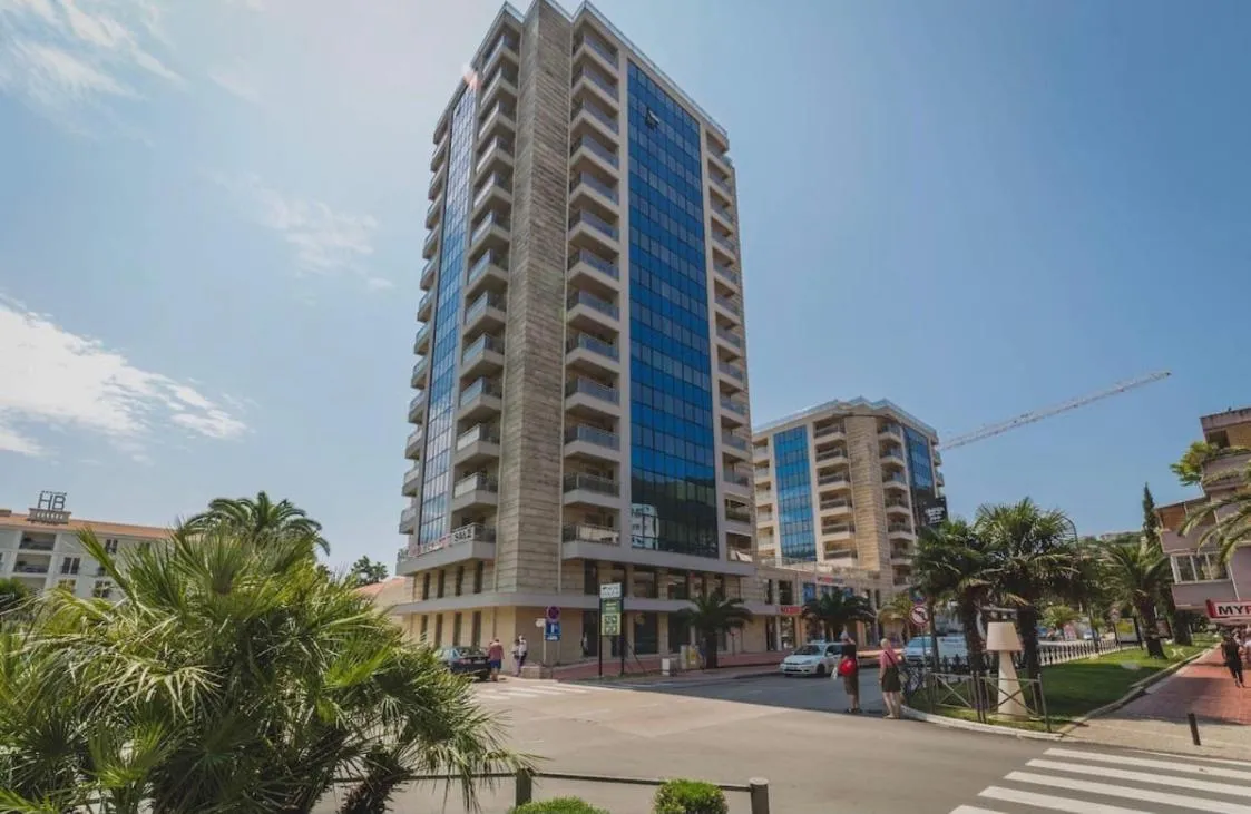Blue Marlin Apartments