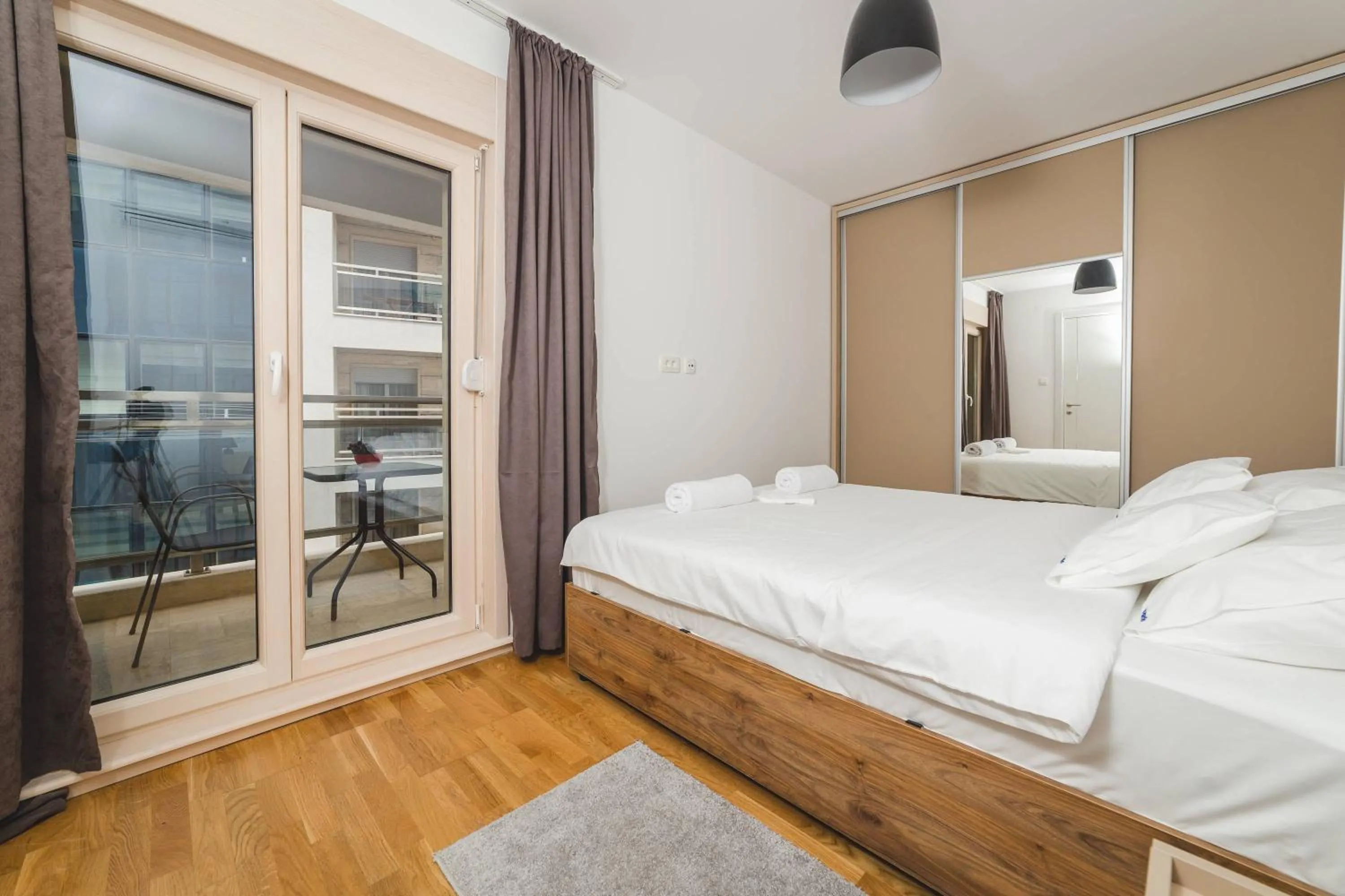 Bed in Blue Marlin Apartments