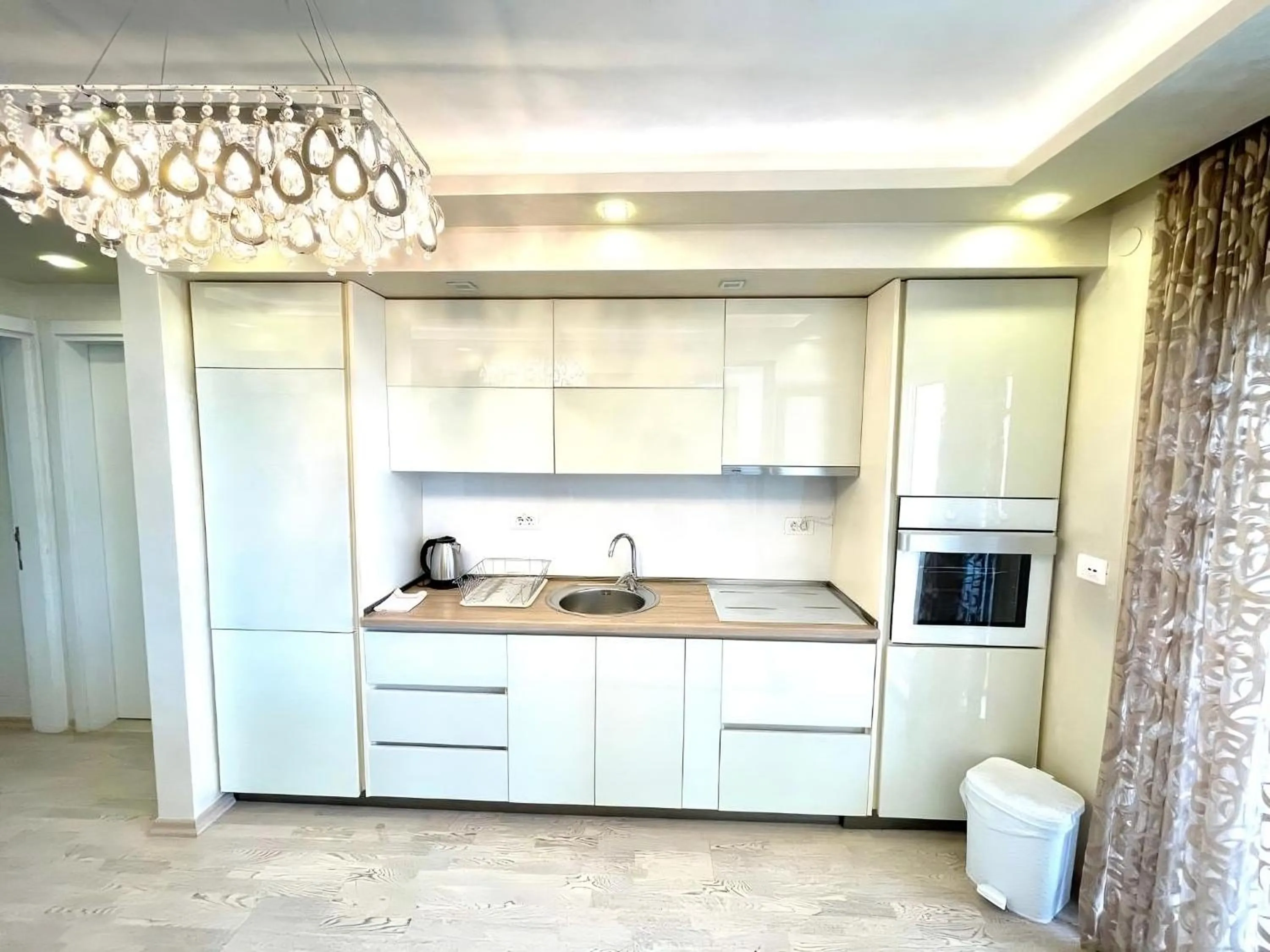 Kitchen or kitchenette in Blue Marlin Apartments