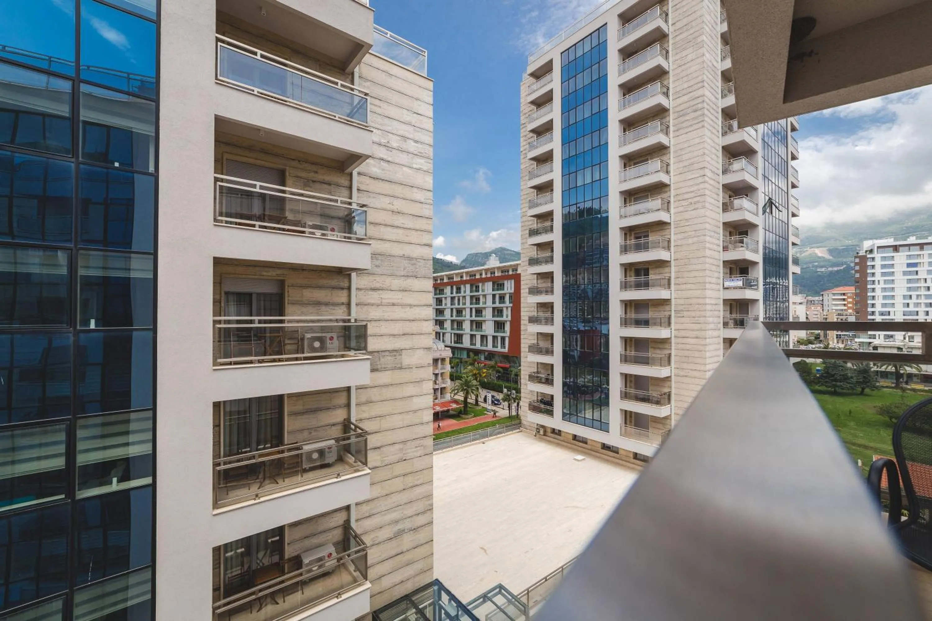 Blue Marlin Apartments