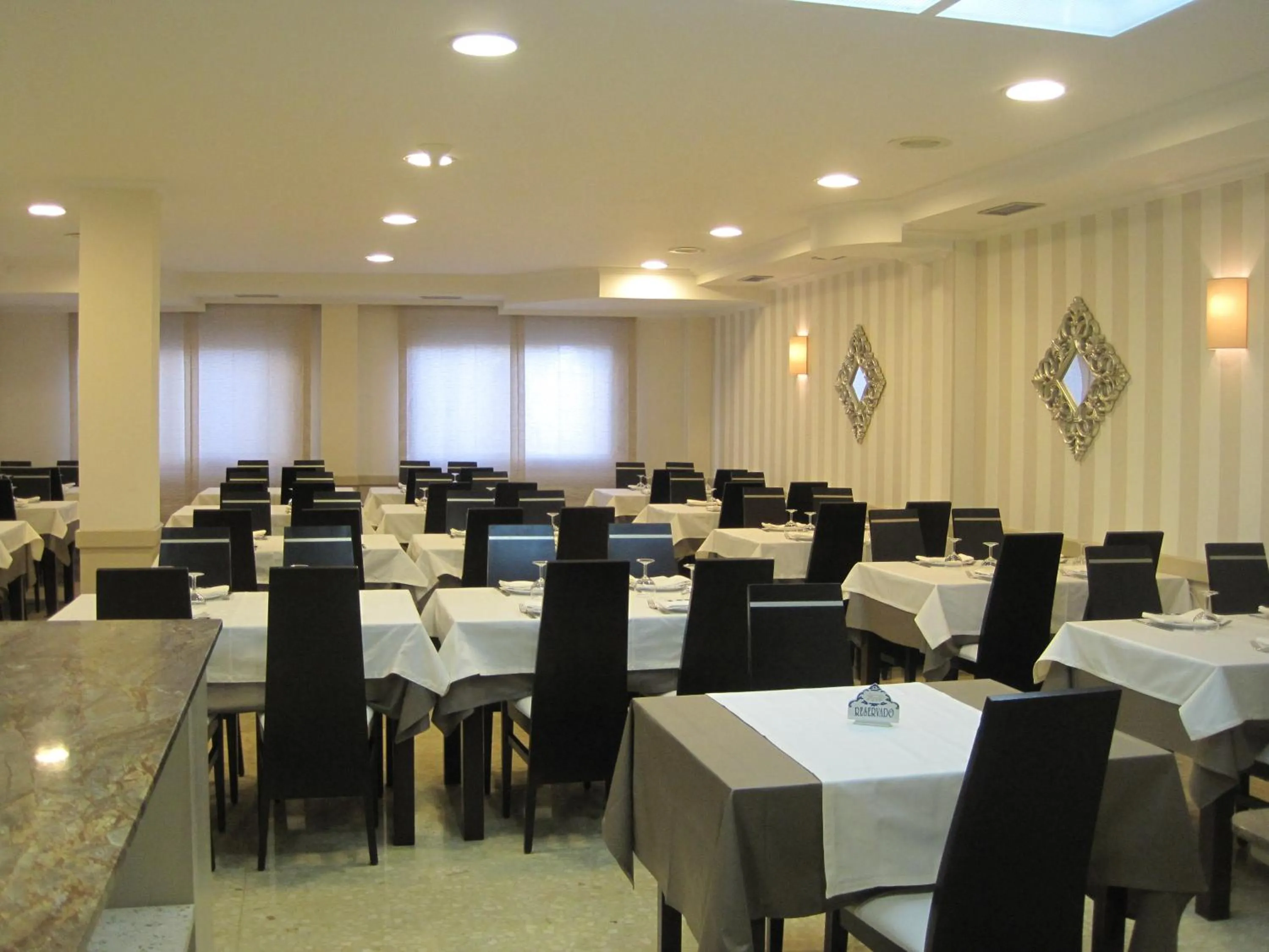 Restaurant/places to eat in Hotel Caribe Sanxenxo