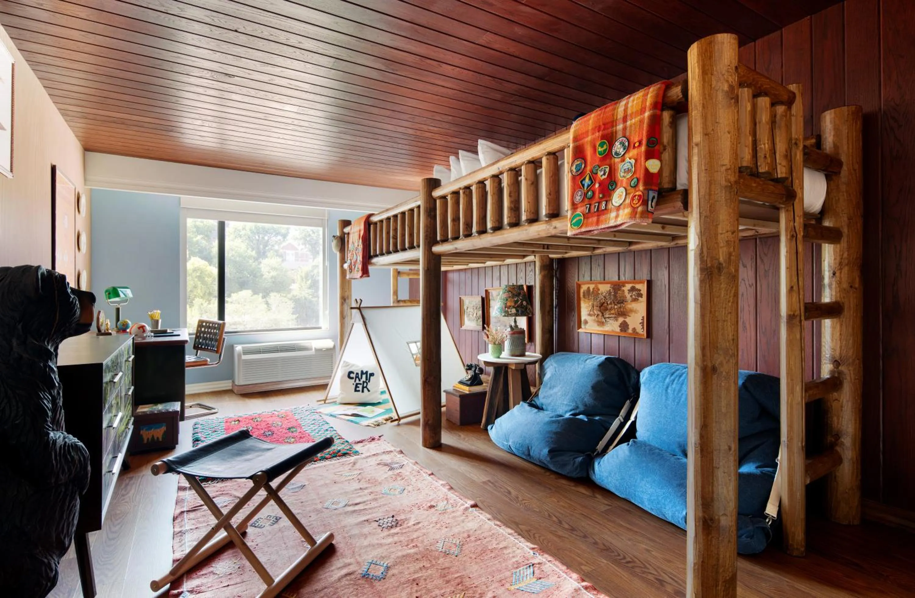 Bed in Graduate by Hilton Knoxville