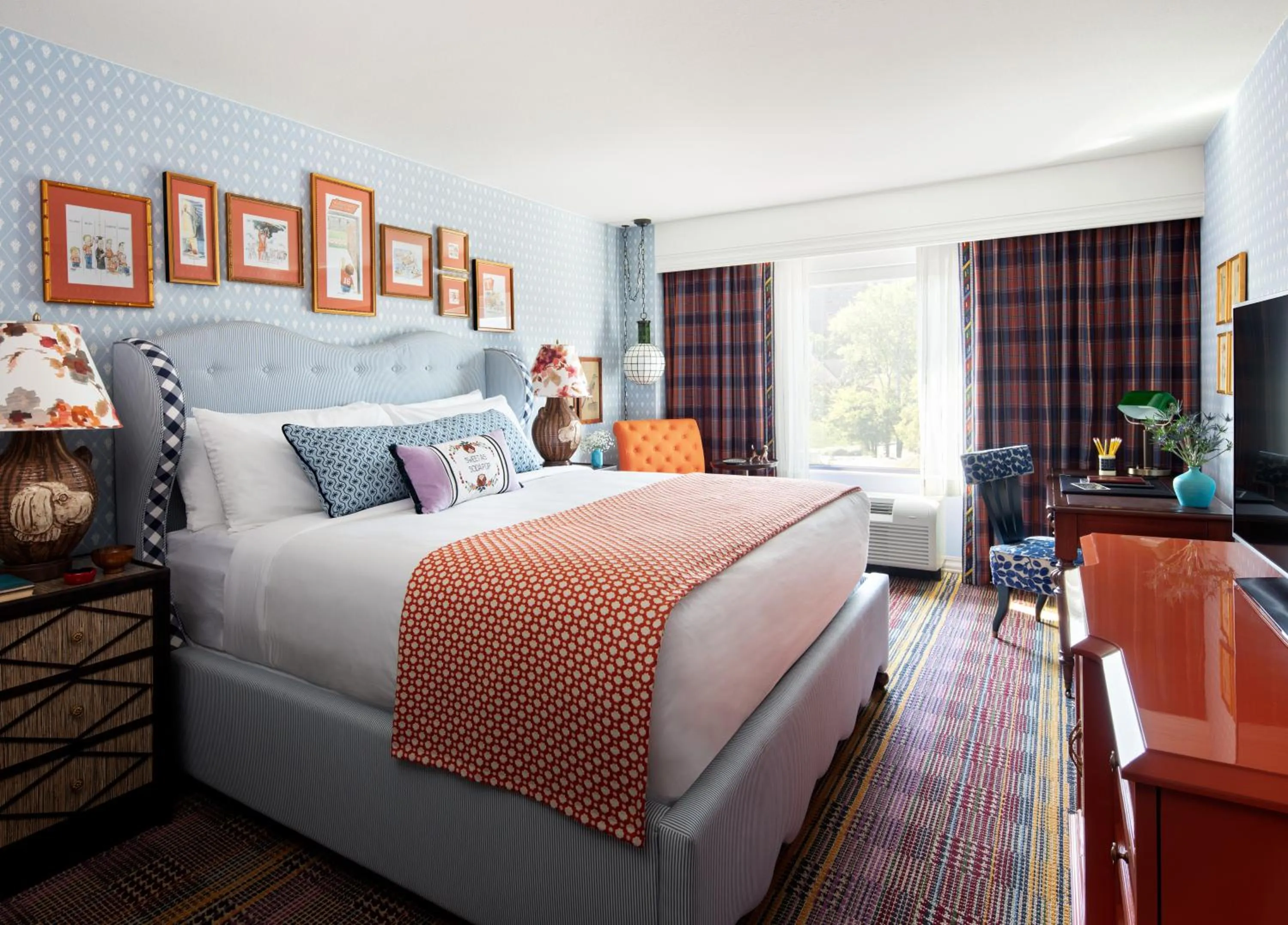 Bed in Graduate by Hilton Knoxville