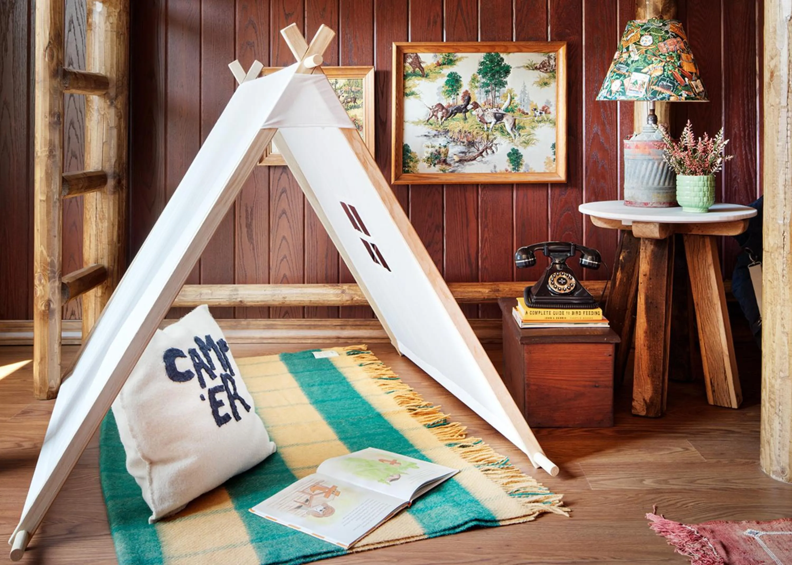 Bedroom in Graduate by Hilton Knoxville