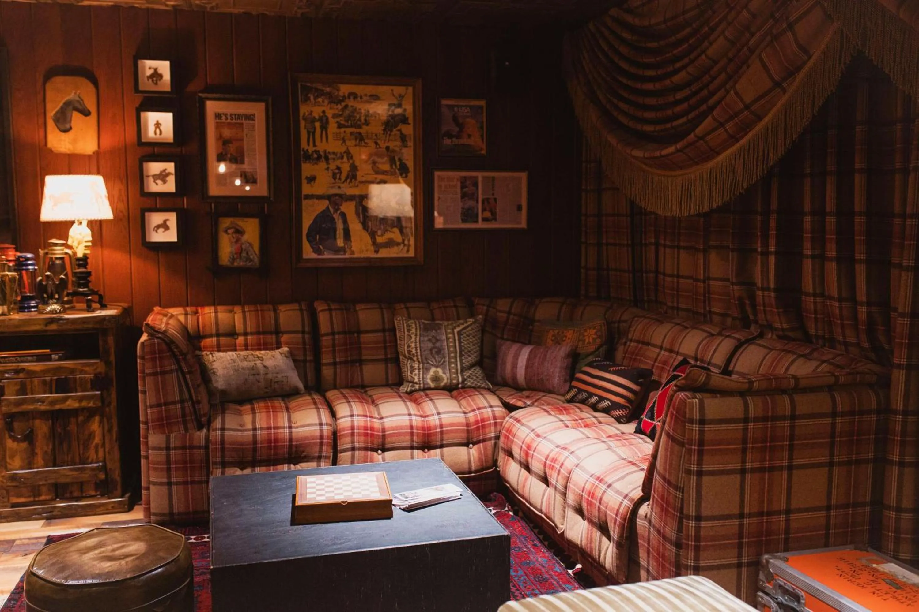 Dining area in Graduate by Hilton Knoxville