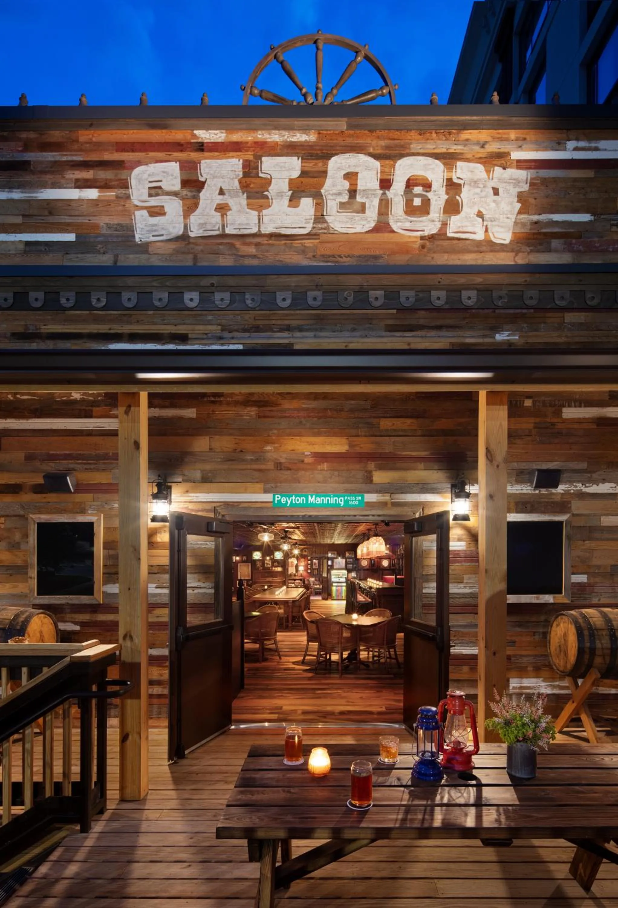 Restaurant/places to eat in Graduate by Hilton Knoxville