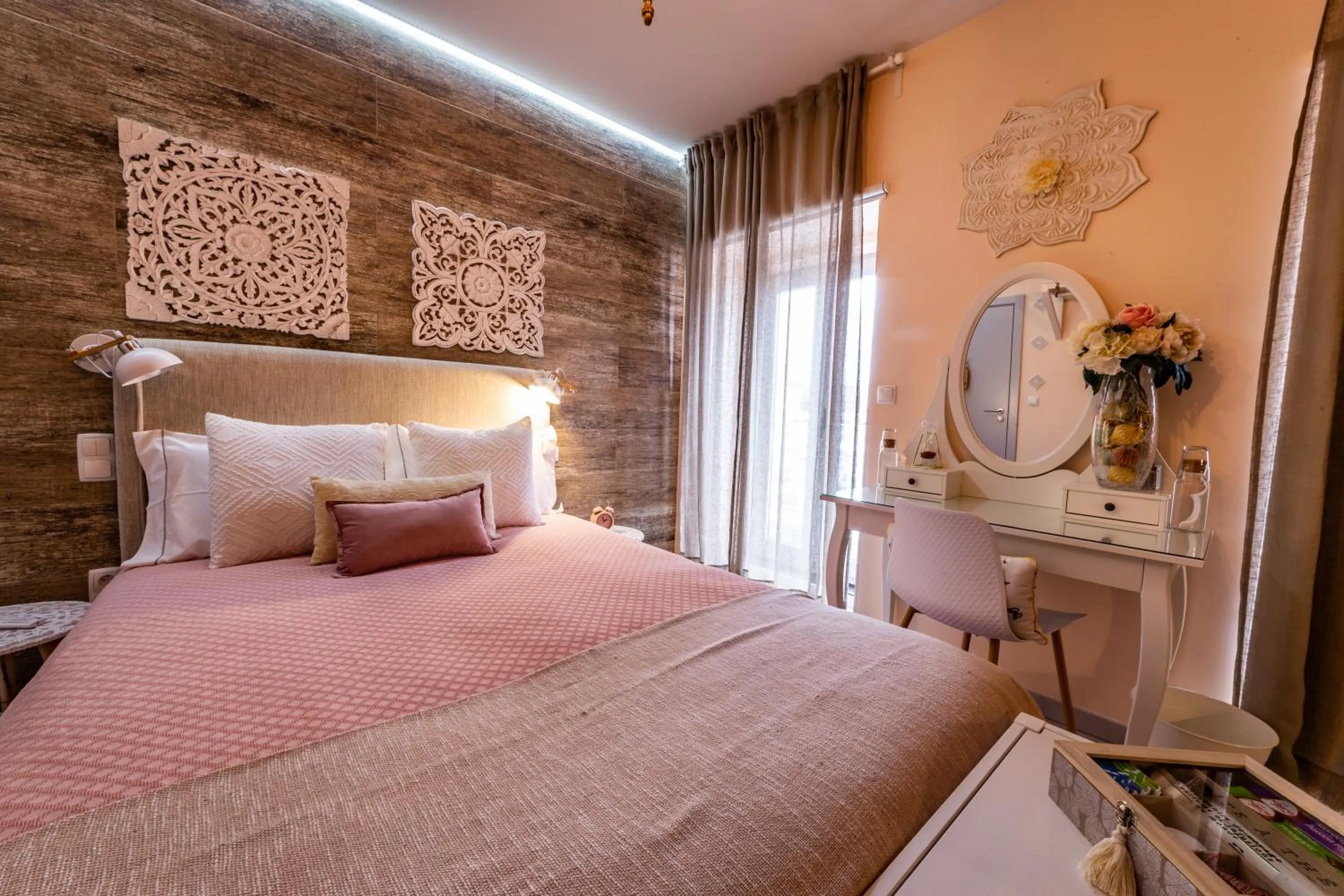 Bed in My Bed in pico