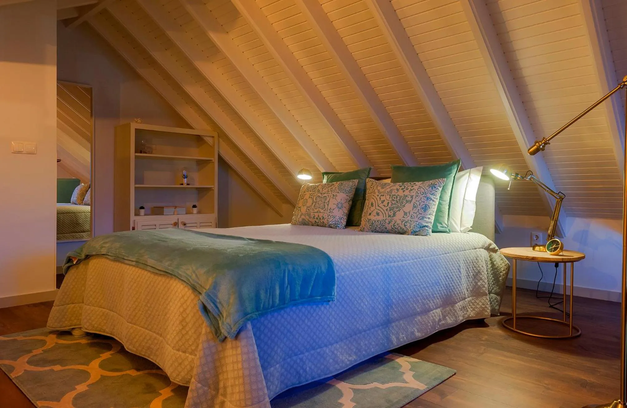 Bed in My Bed in pico