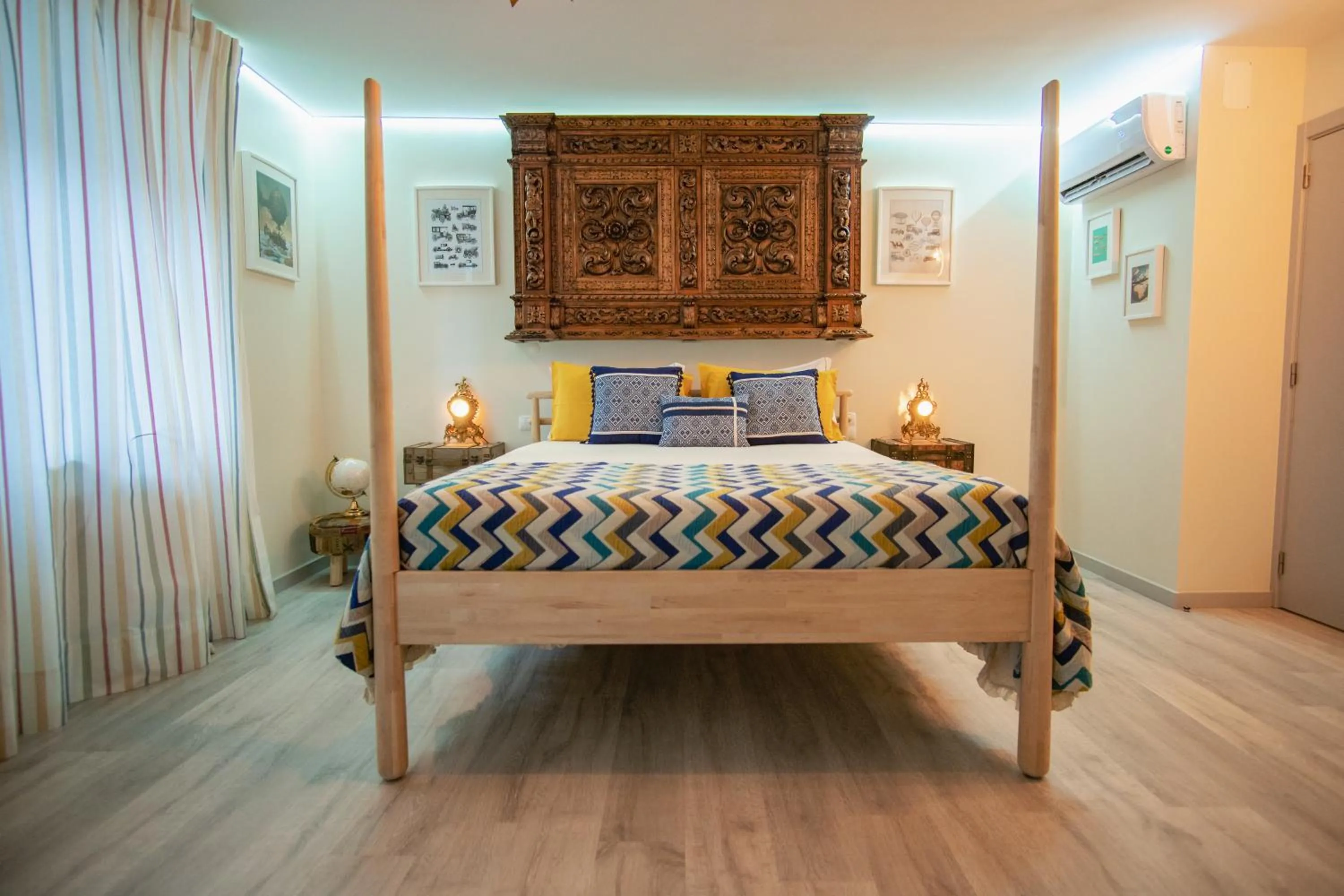 Bed in My Bed in pico