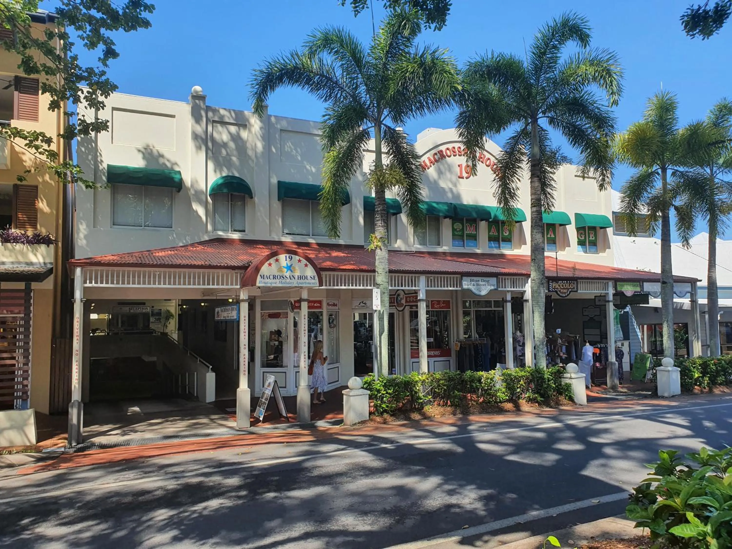 Street view in Macrossan House Boutique Holiday Apartments