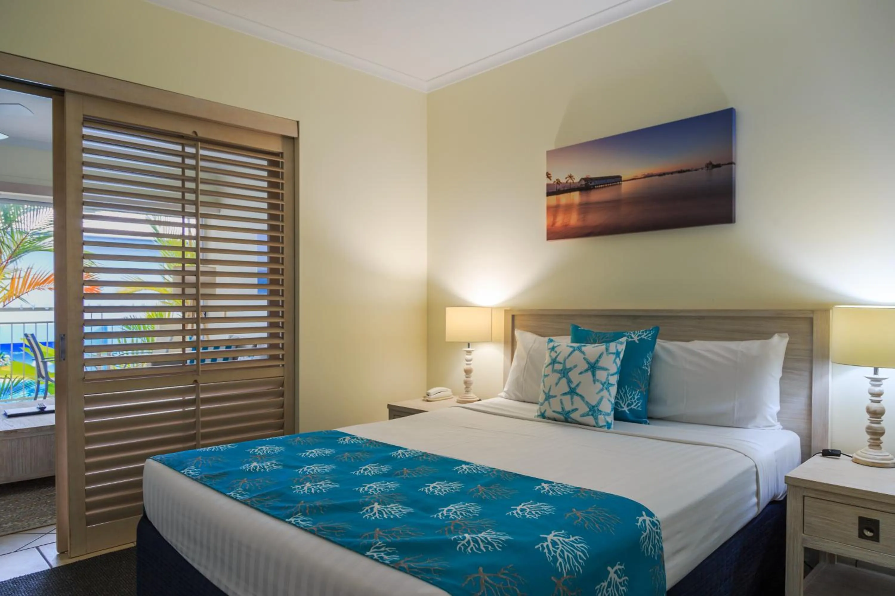 Bedroom, Bed in Macrossan House Boutique Holiday Apartments