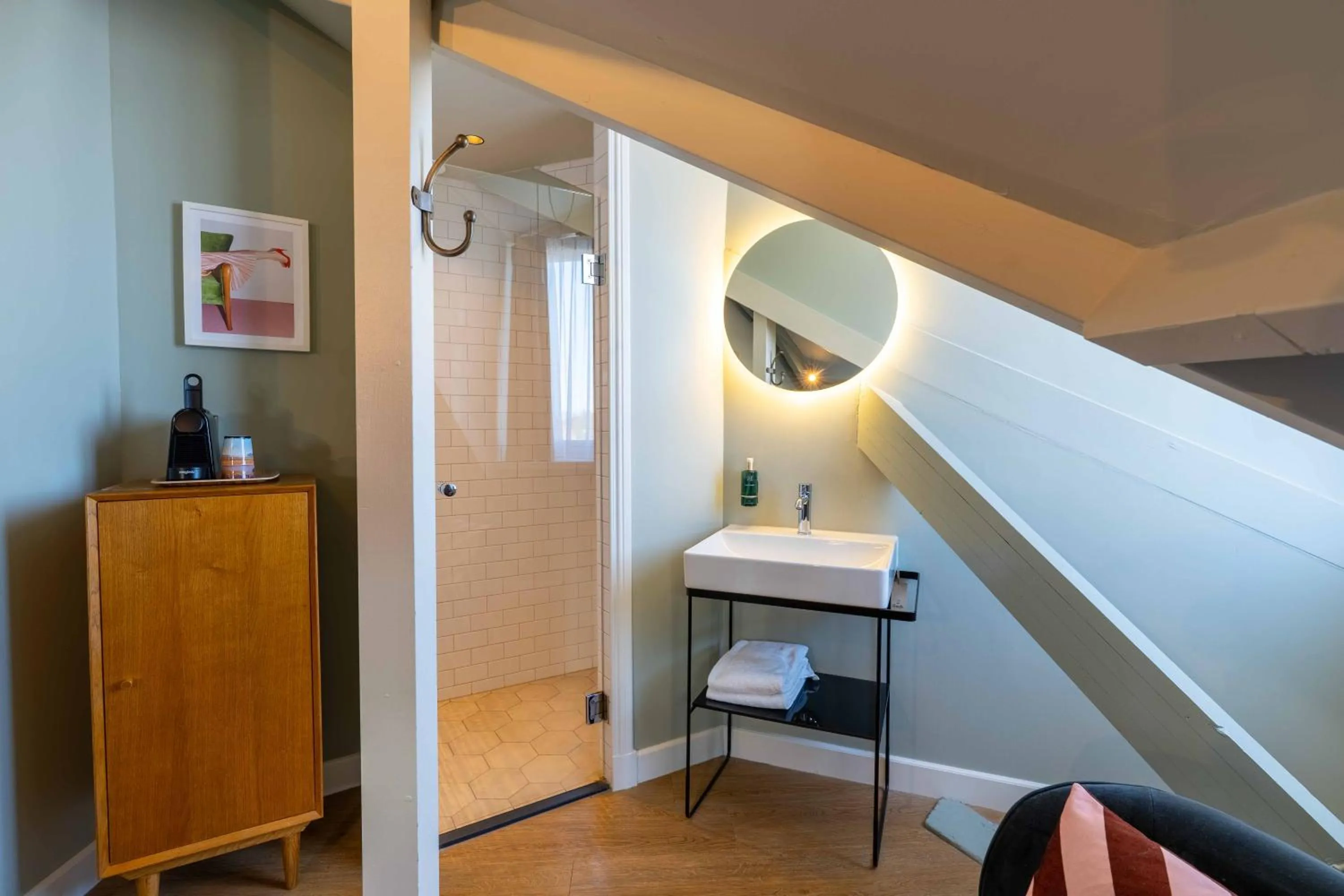 Shower in FINCH Boutique Hotel, downtown