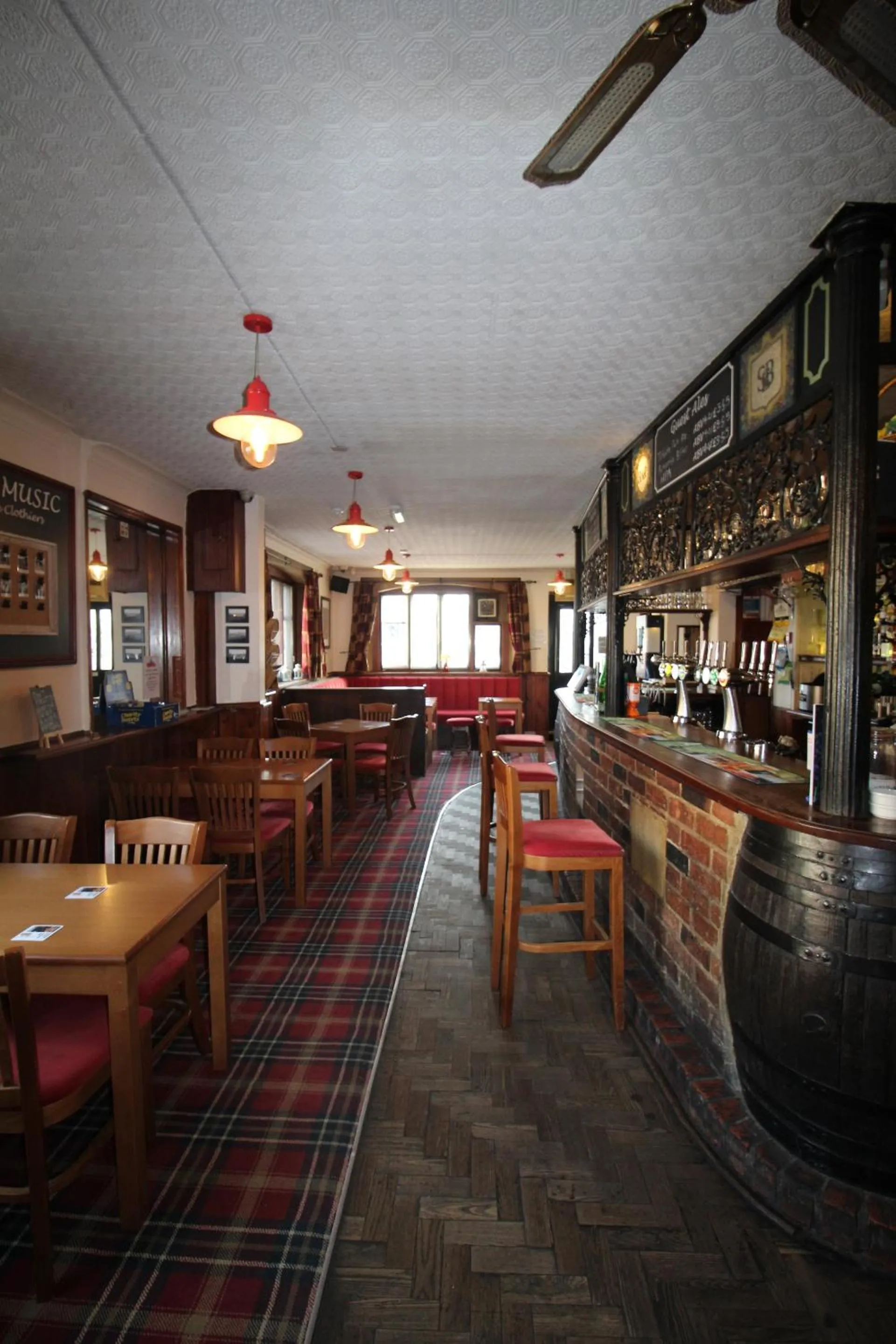 Lounge or bar in The Clothiers Arms