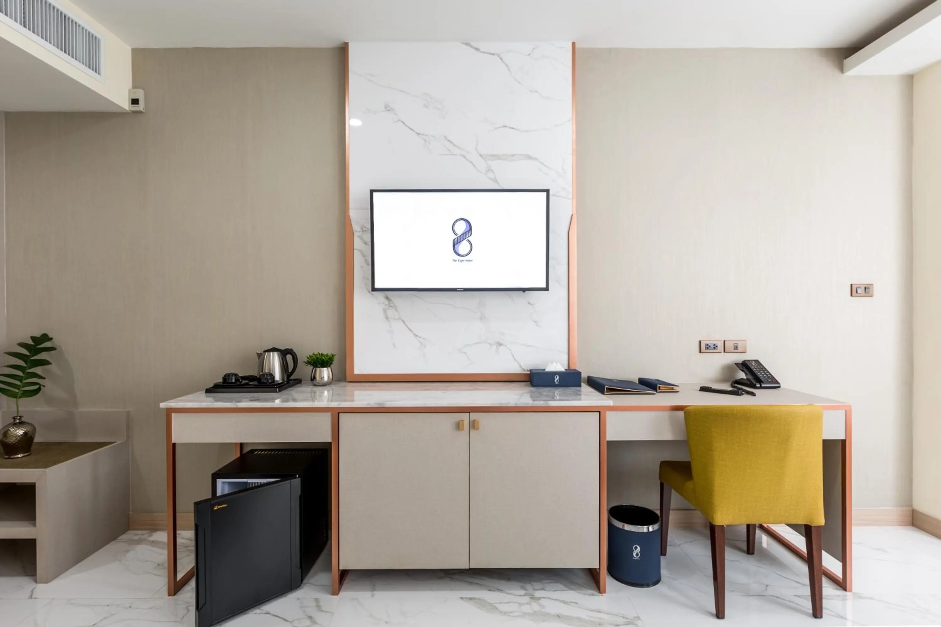 Photo of the whole room in The 8 Hotel Udonthani