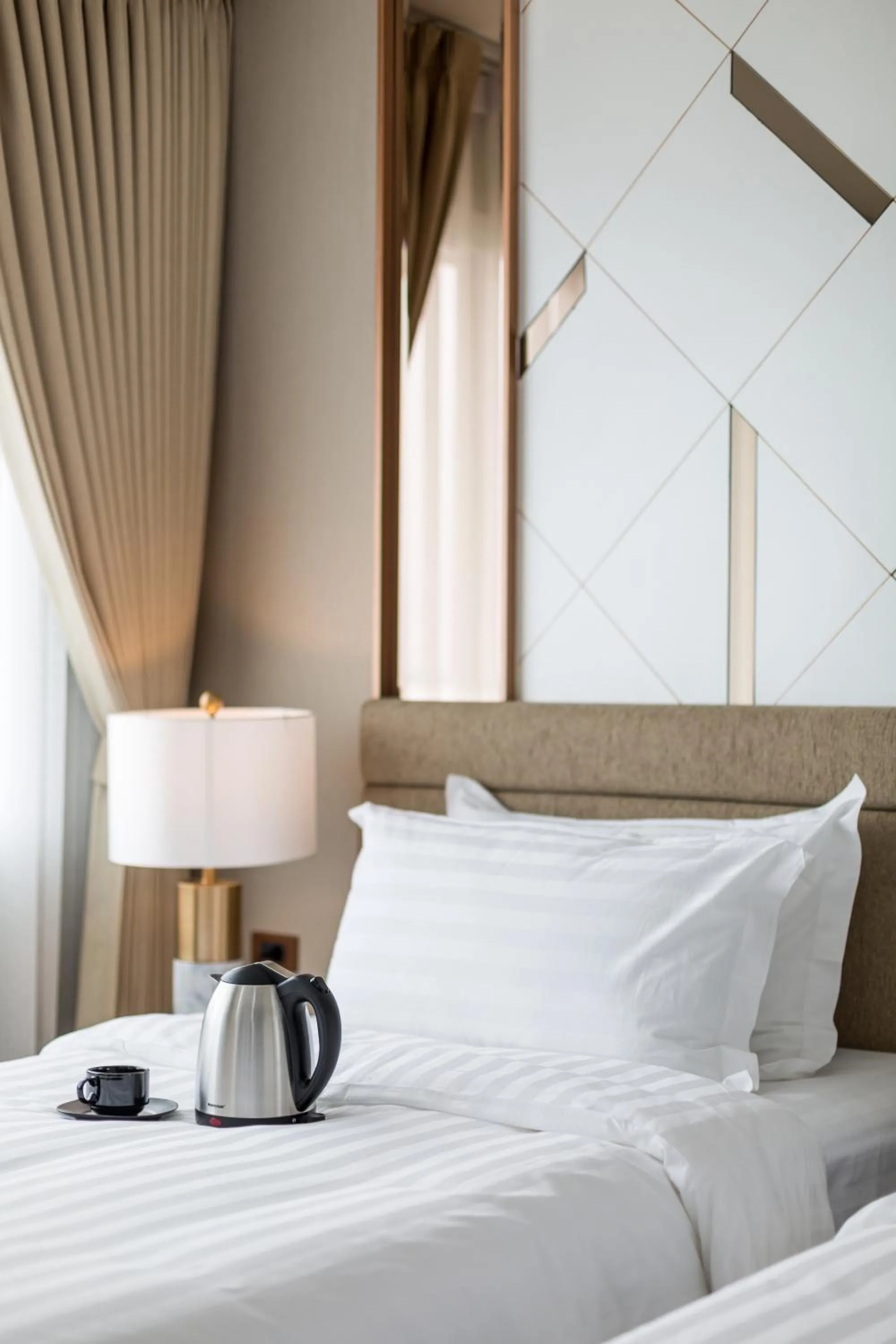 Bed in The 8 Hotel Udonthani