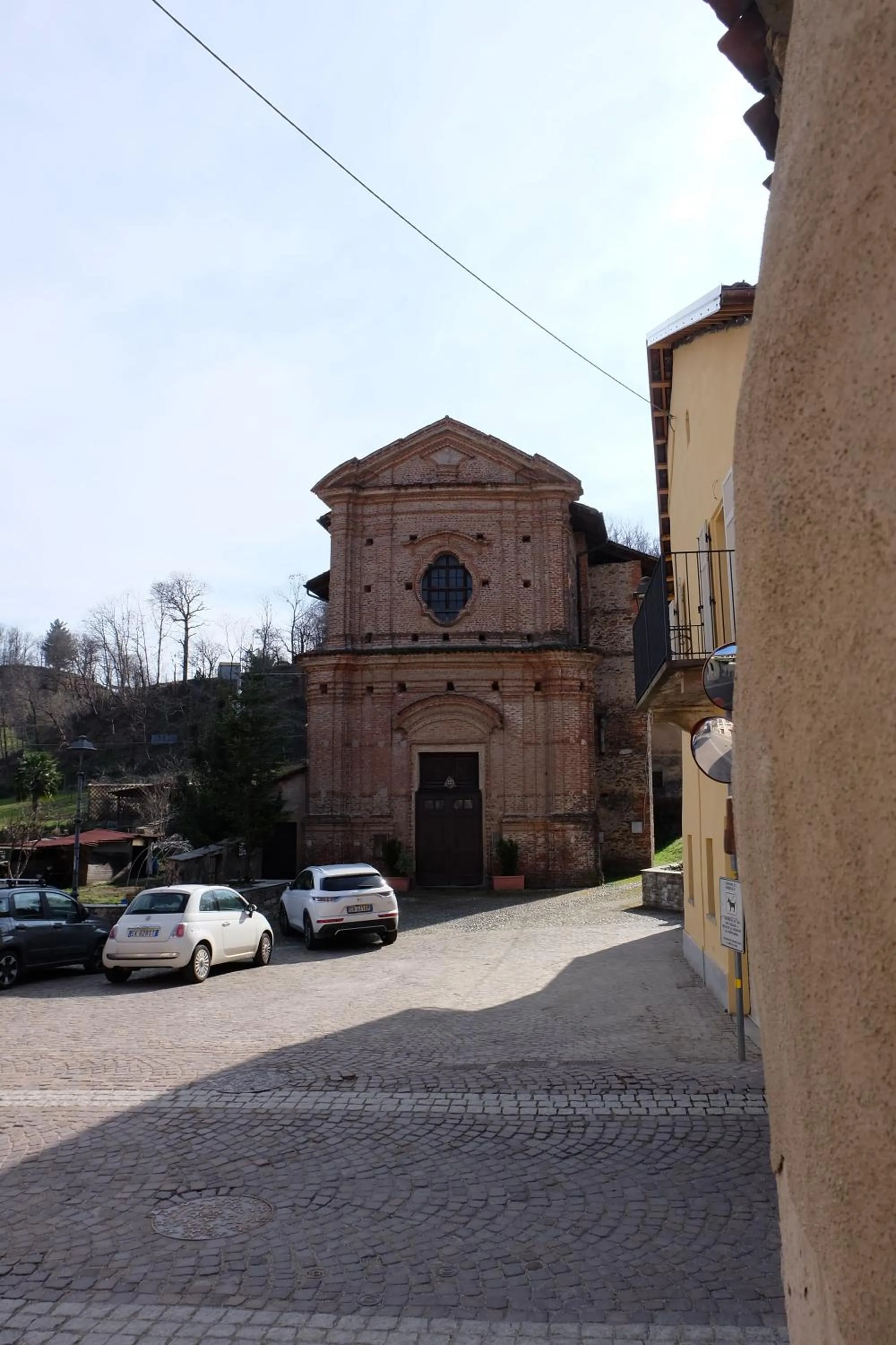 Quiet street view in La Ghiacciaia