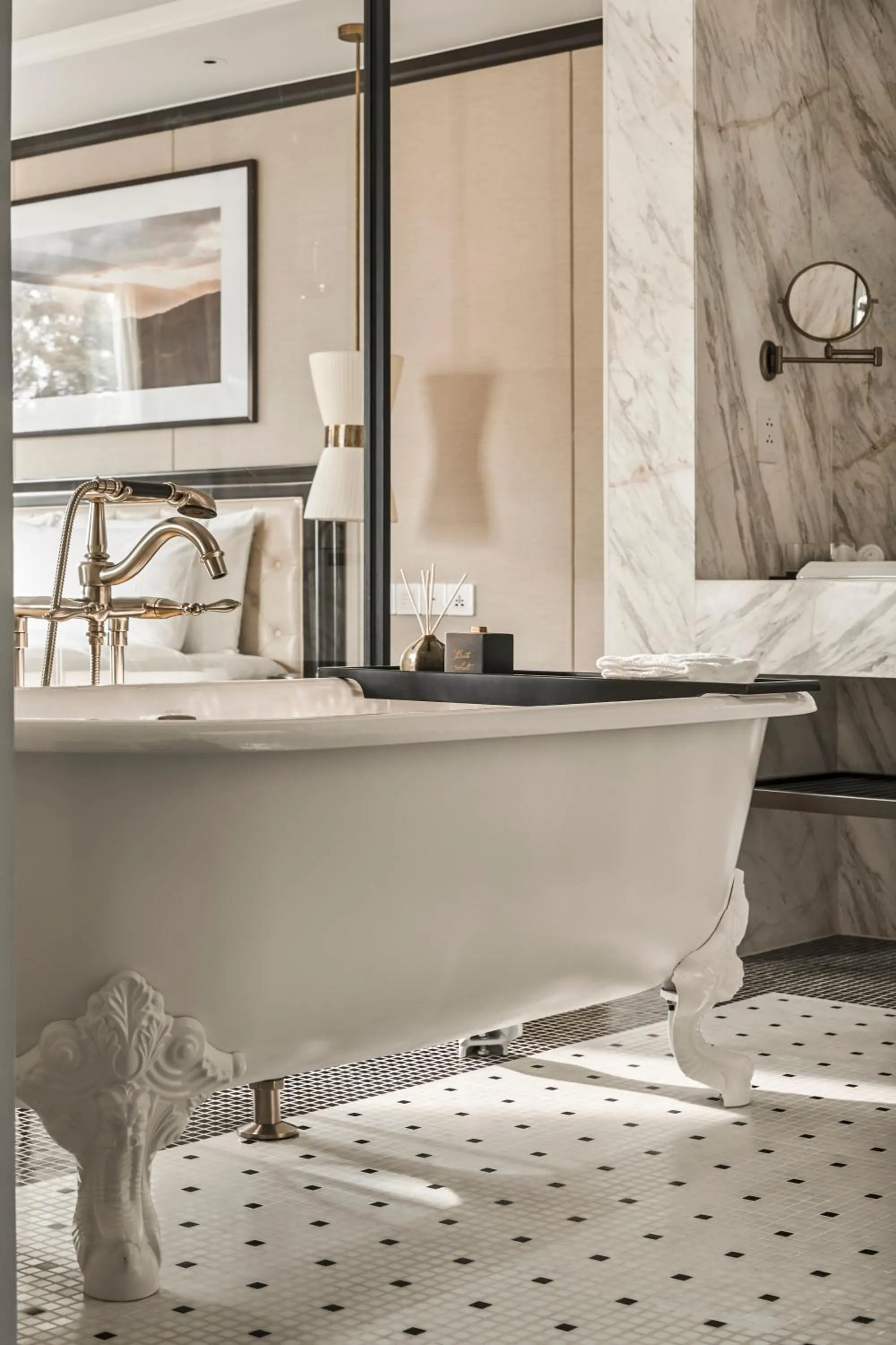 Bath, Bed in Mai House Saigon Hotel