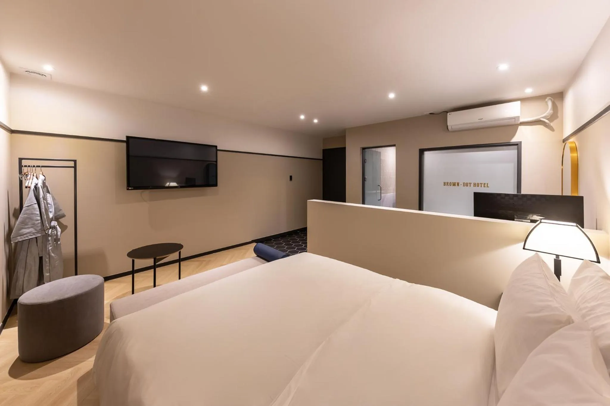 Bed in Brown Dot Hotel Seong Seo