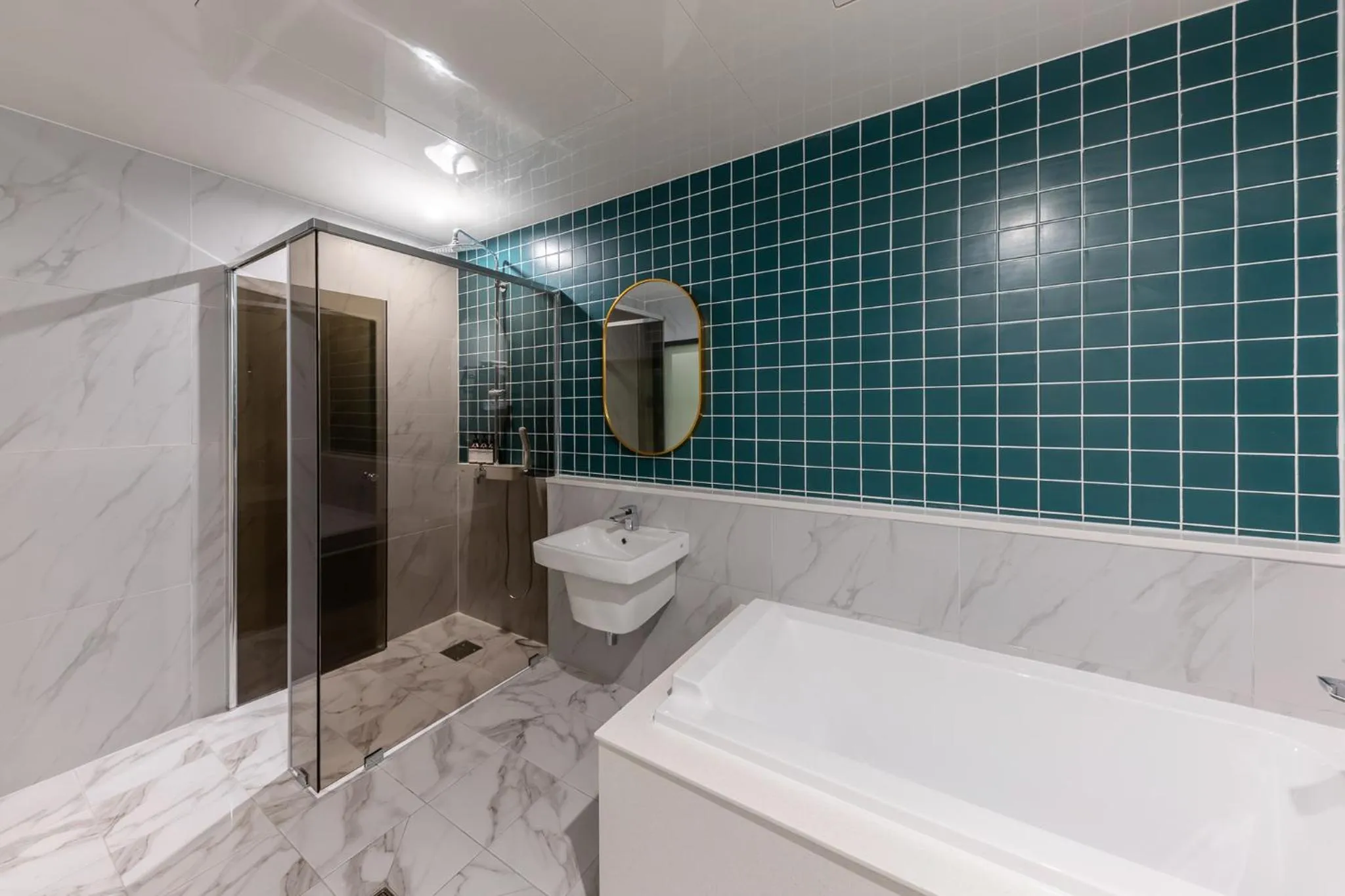 Bathroom in Brown Dot Hotel Seong Seo