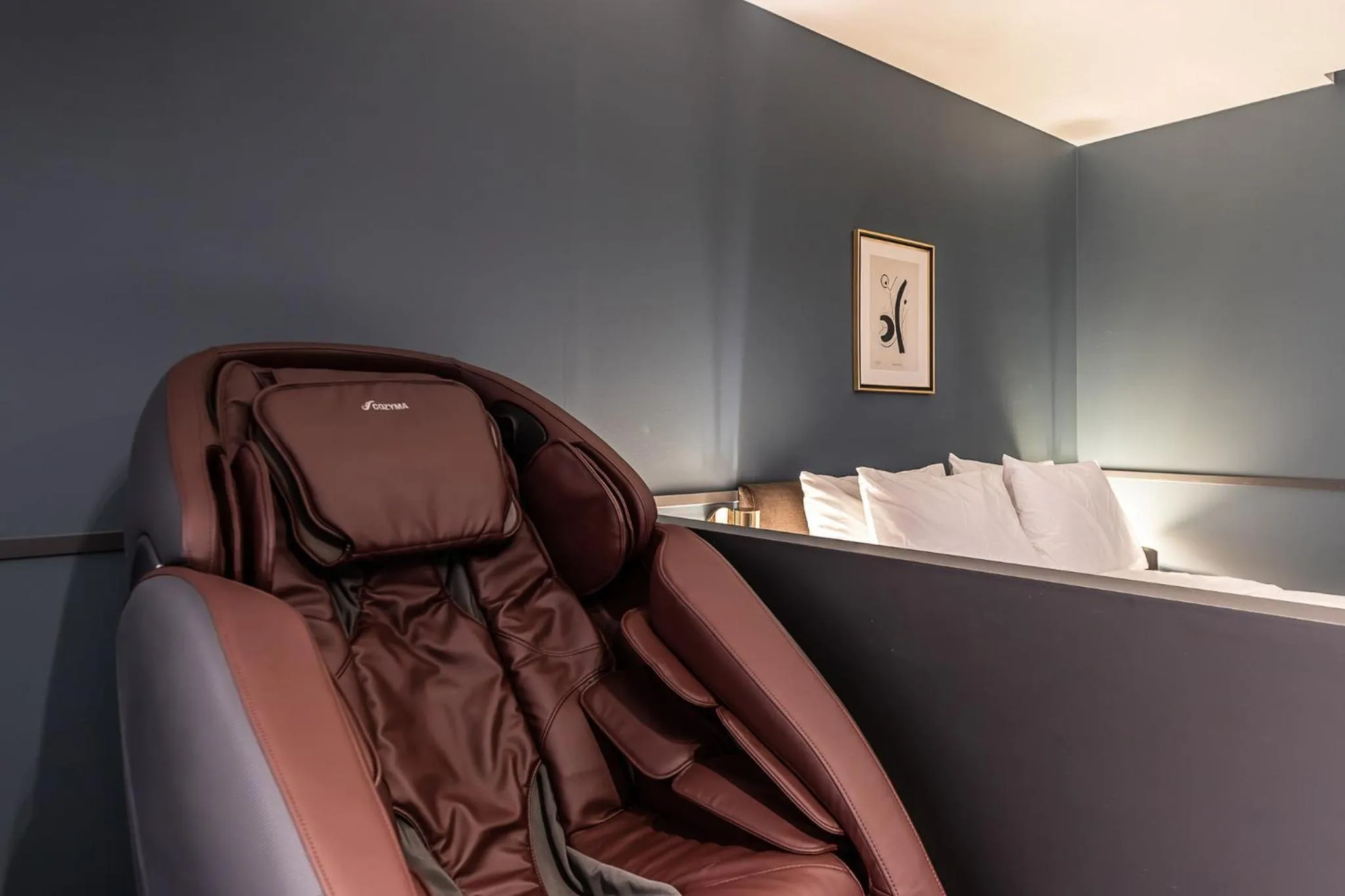 Seating area in Brown Dot Hotel Seong Seo