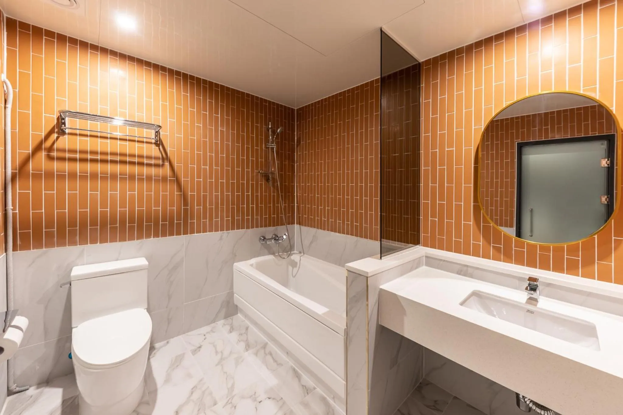 Brown Dot Hotel Seong Seo