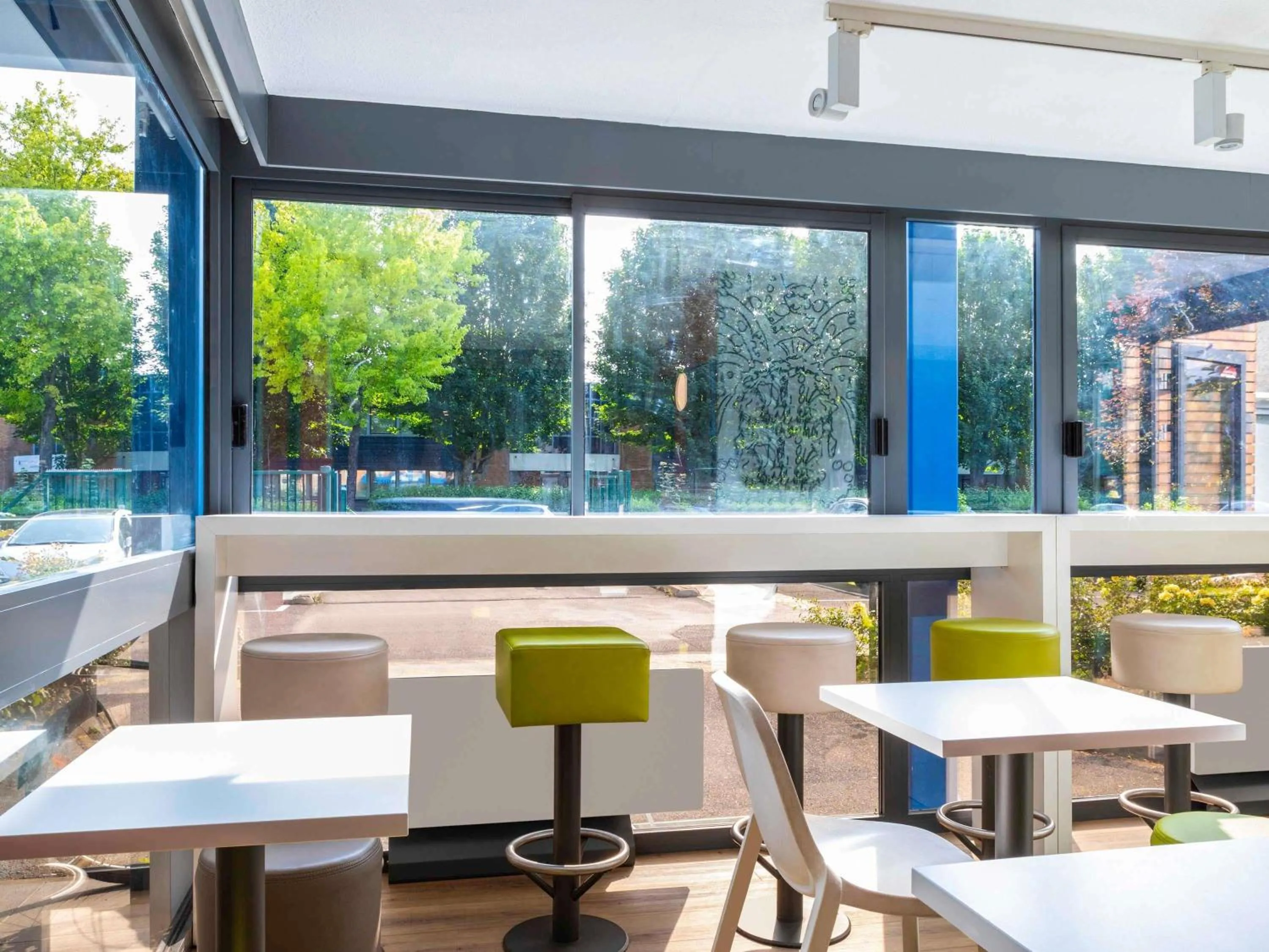 Property building in ibis budget Marne la Vallée Chelles