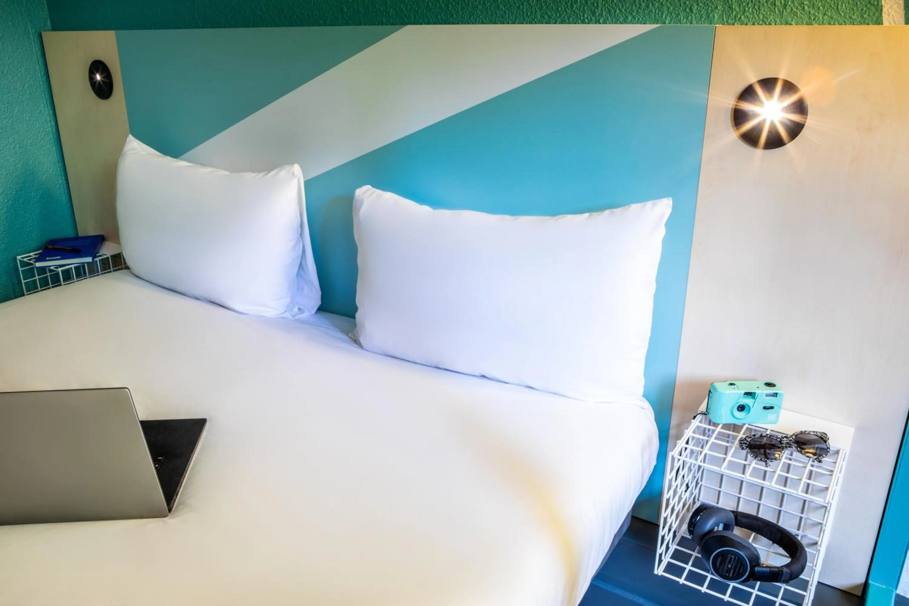 Bed in ibis budget Marne la Vallée Chelles