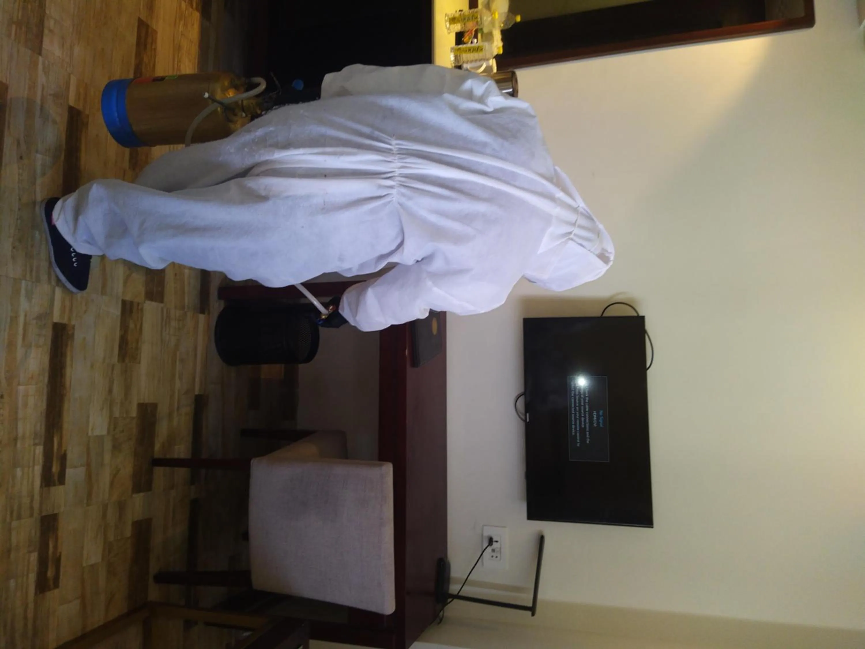 Bedroom, Bed in Regenta Inn Ranip Ahmedabad