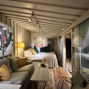 Bed in Cedar House Boutique B&B