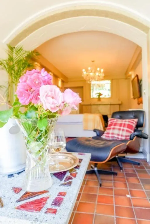 Cedar House Boutique B&B