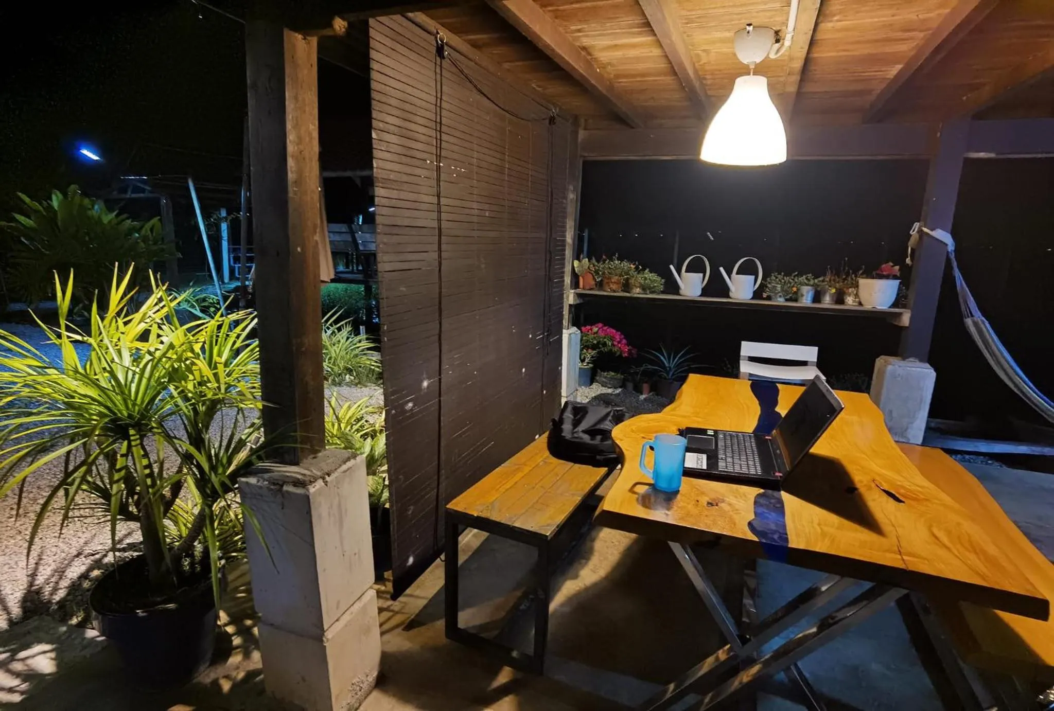 Dining area in Dangau Sala D'Kontena