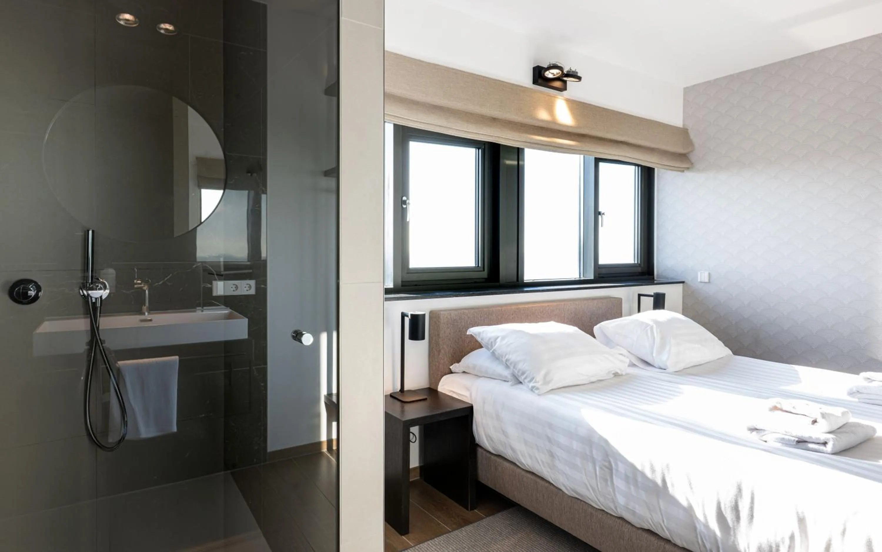 Bedroom, Bed in Maris Apartments