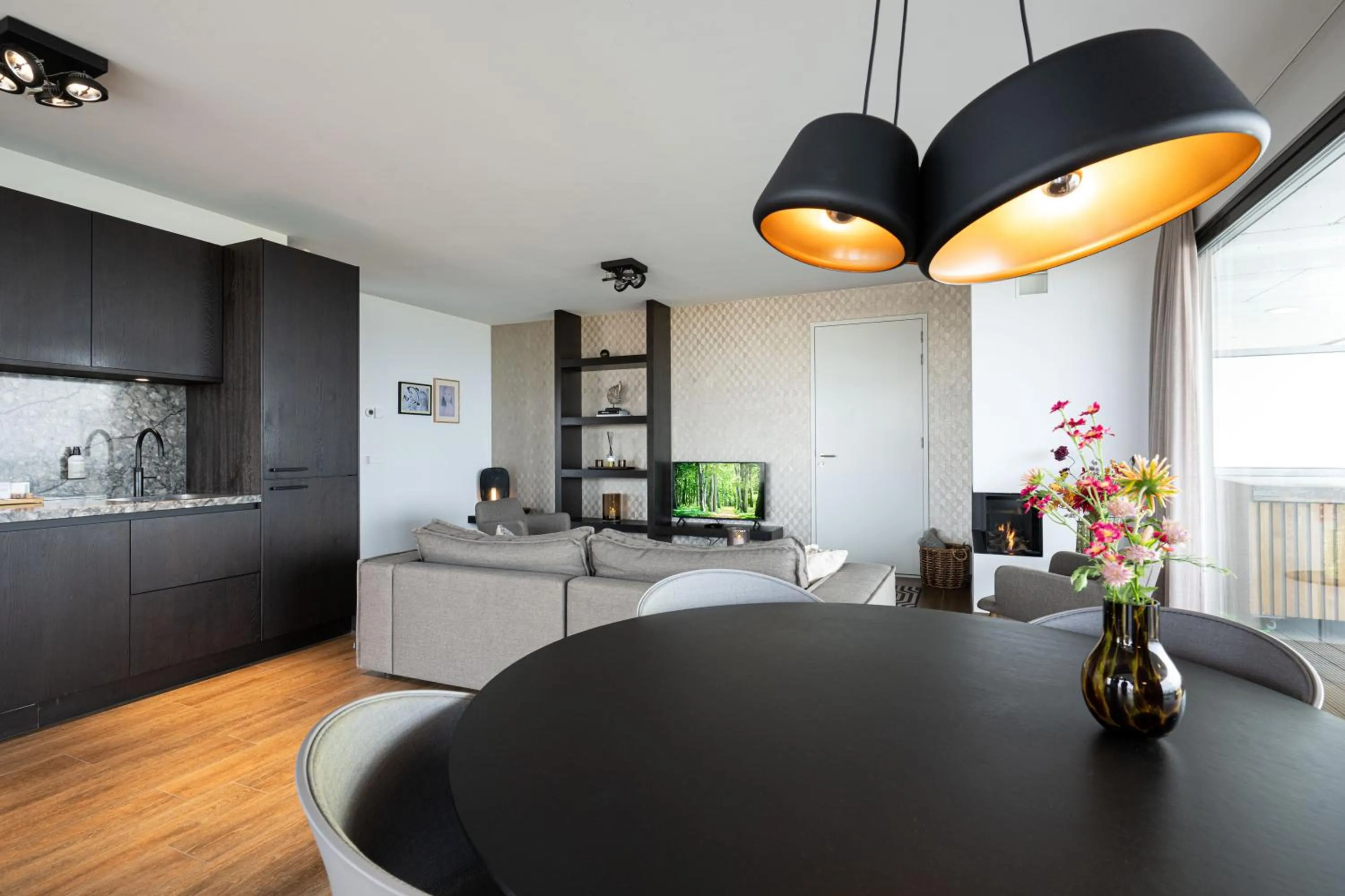 Dining area in Maris Apartments