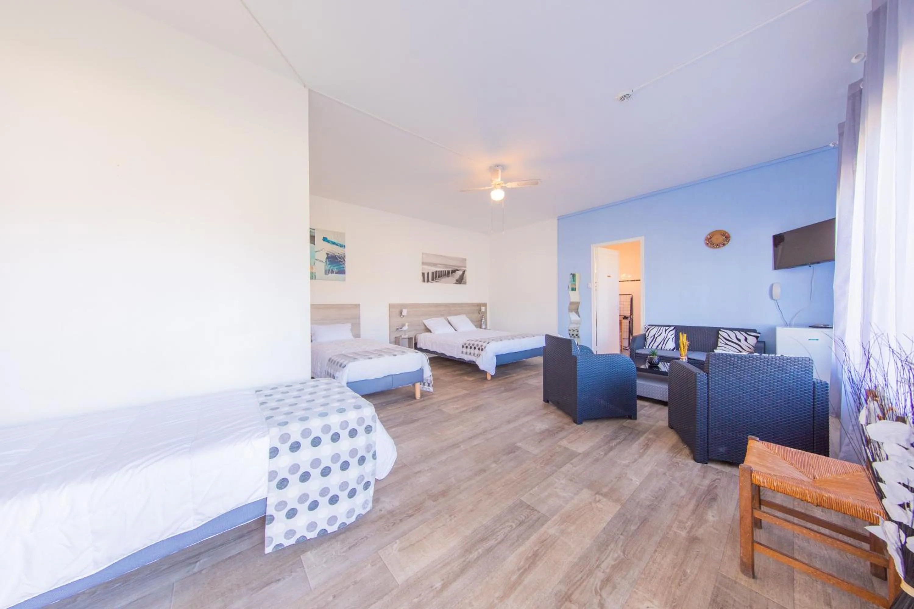 Bed in Hôtel Land'Azur