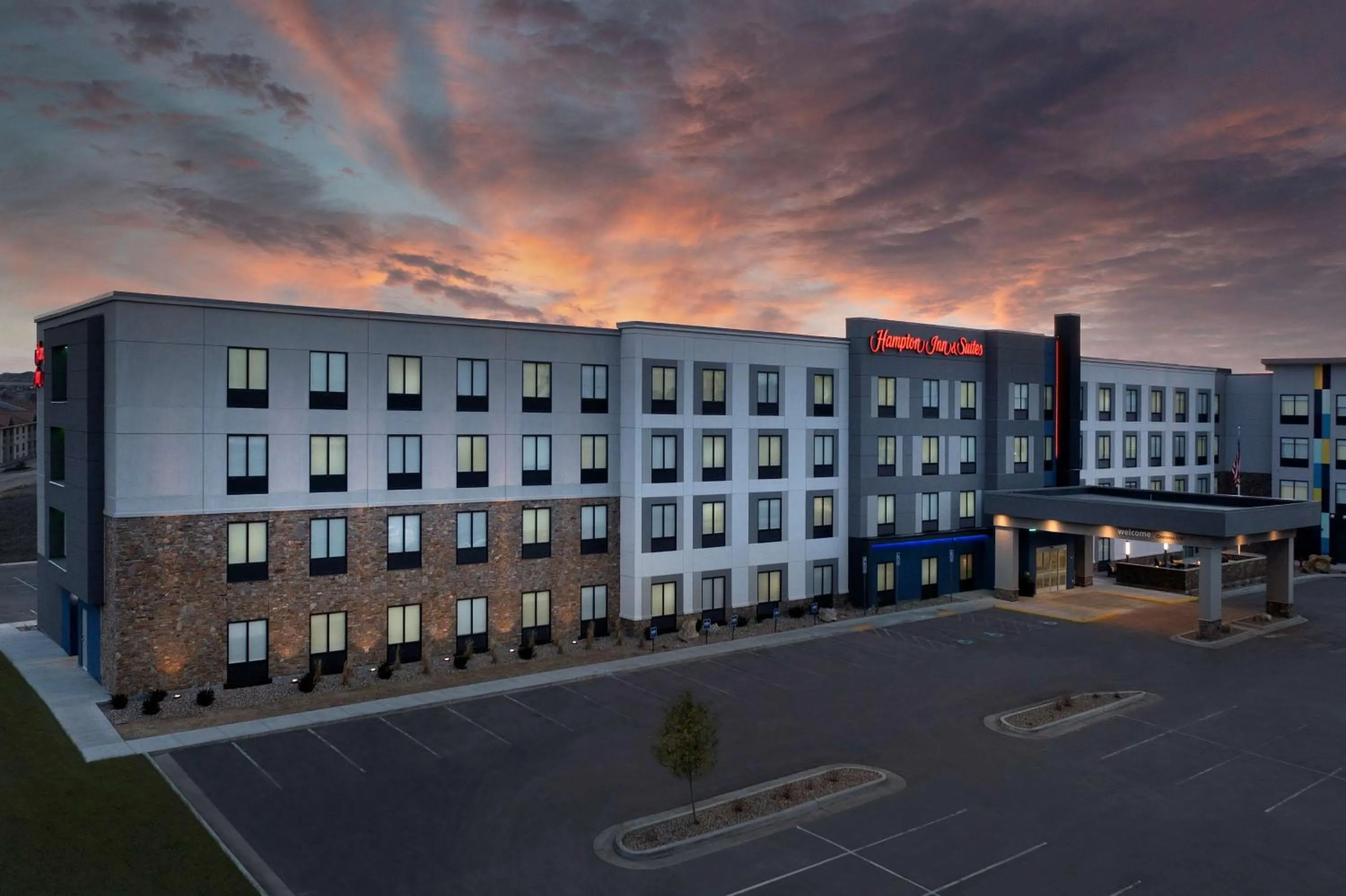 Property building in Hampton Inn & Suites Rapid City Rushmore, SD
