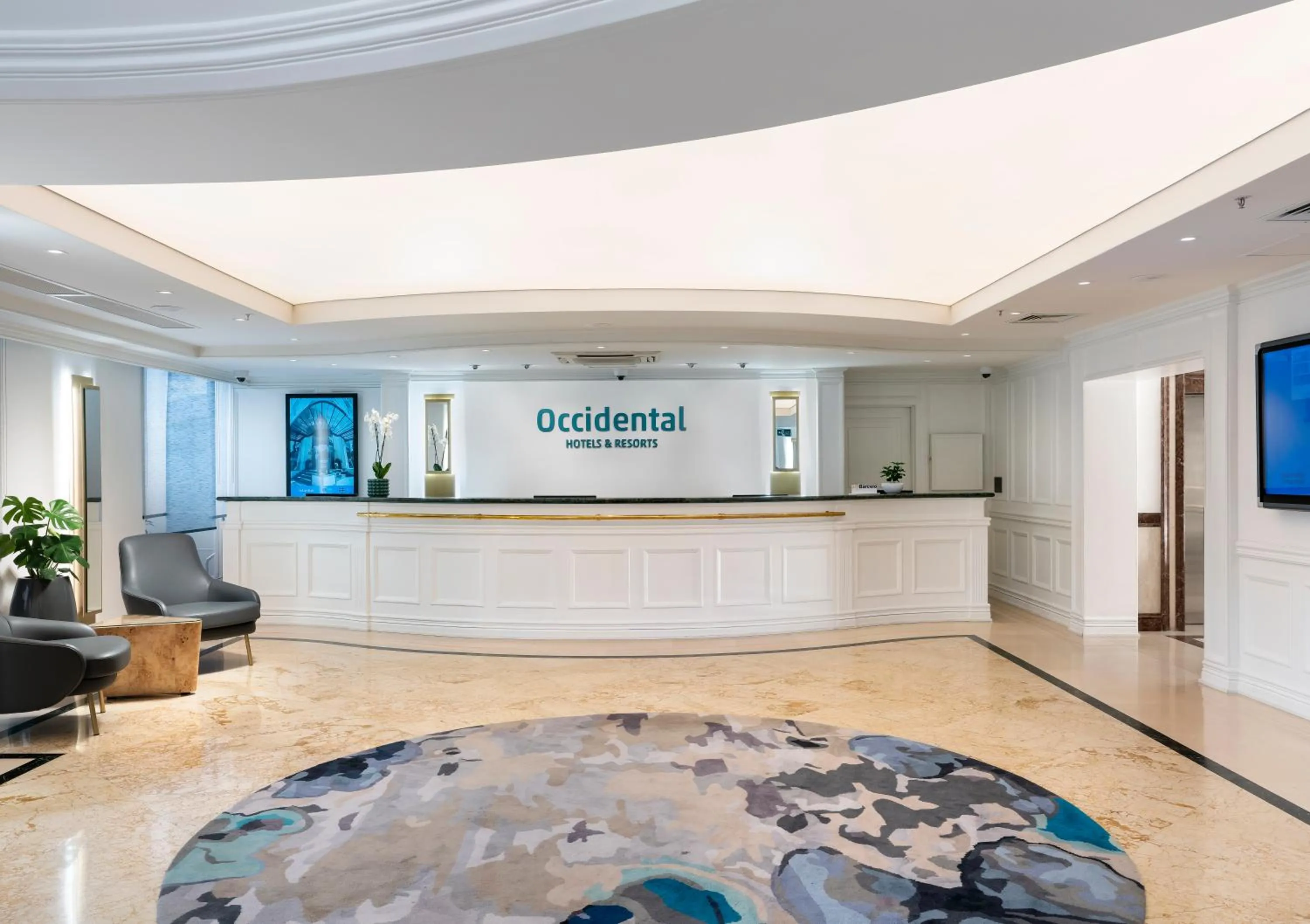 Lobby or reception in Occidental Taksim