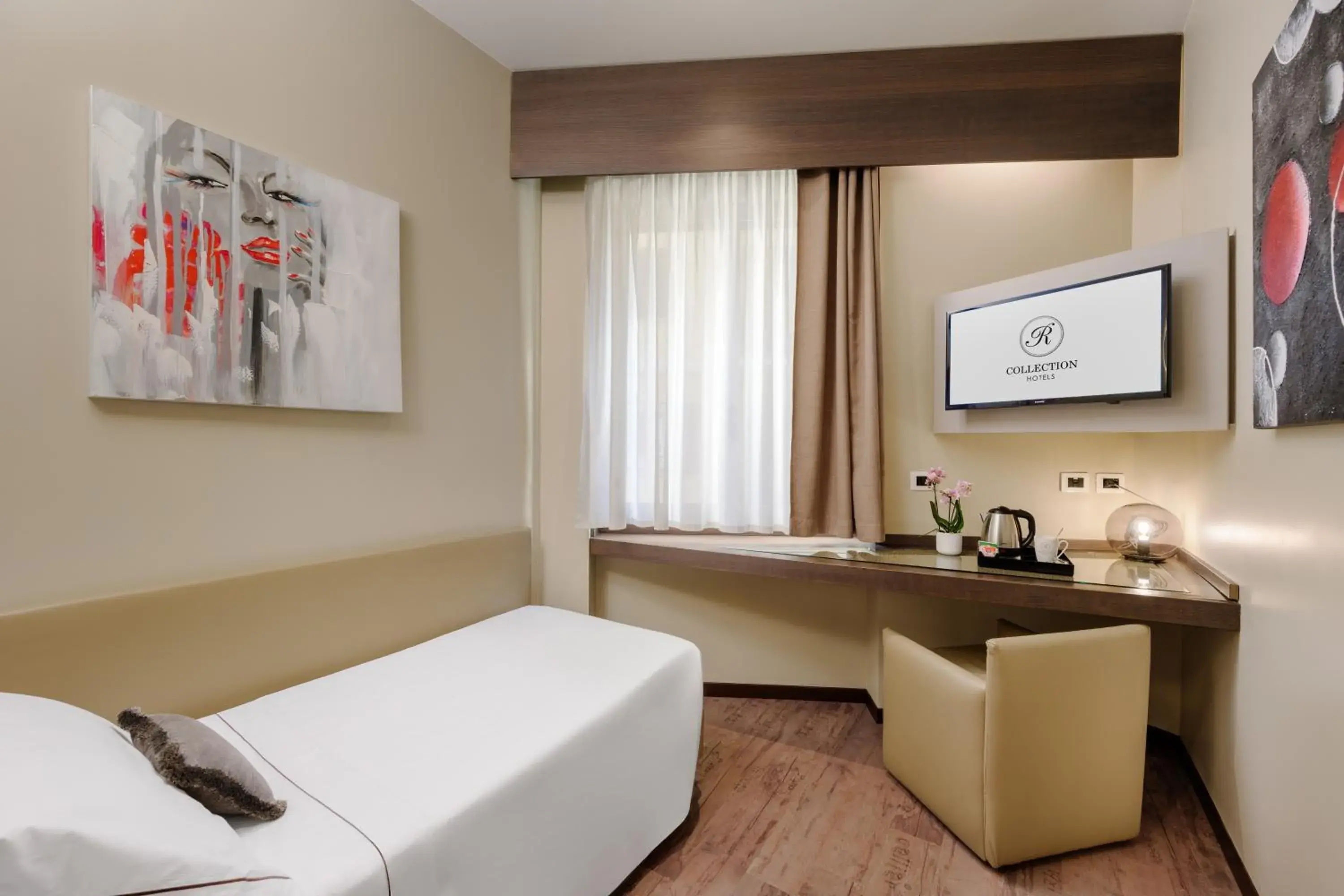 Superior Single Room in Hotel Mentana, by R Collection Hotels Superior Single Room in Hotel Mentana, by R Collection Hotels