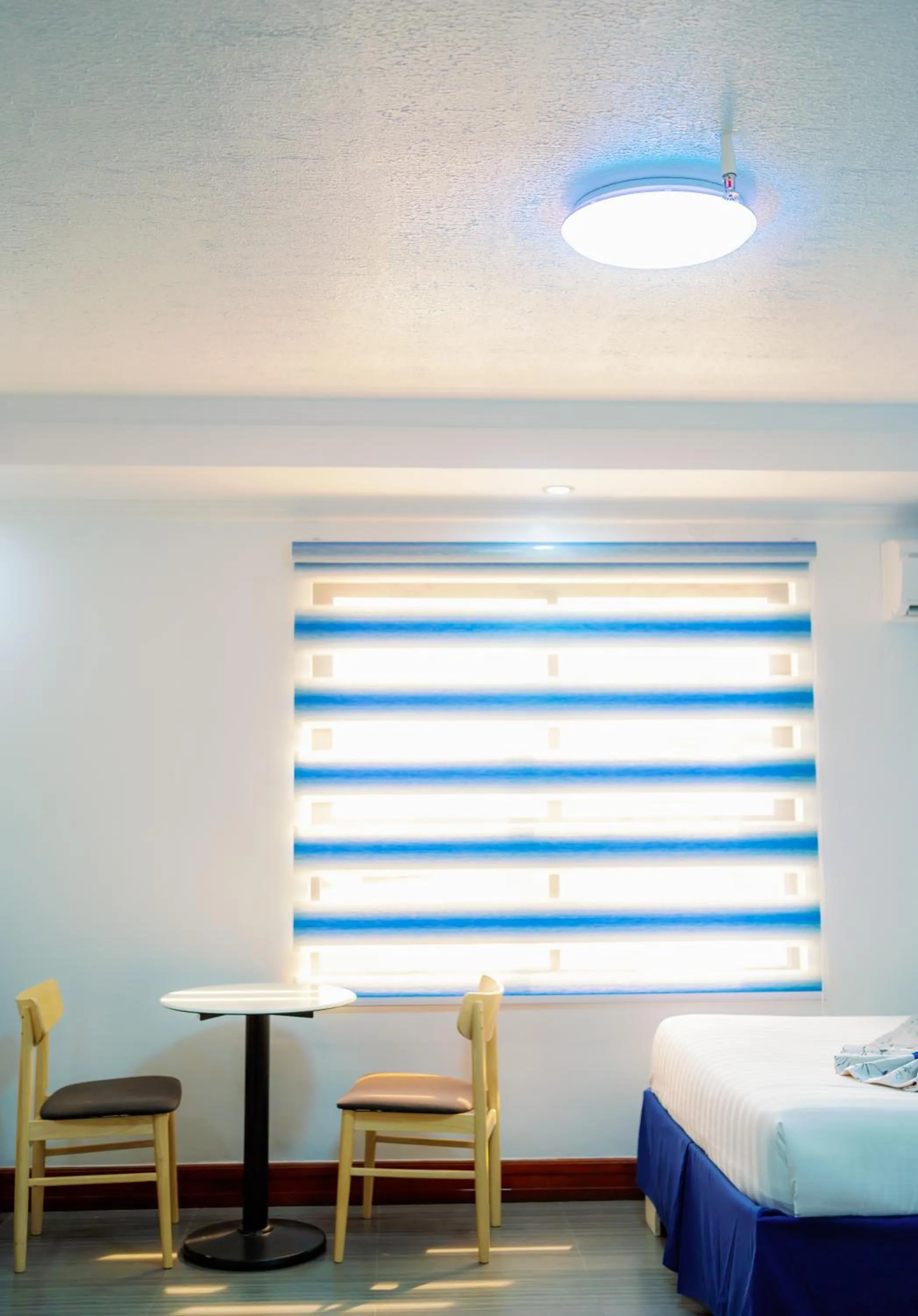 Santiago Cove Hotel and Restaurant