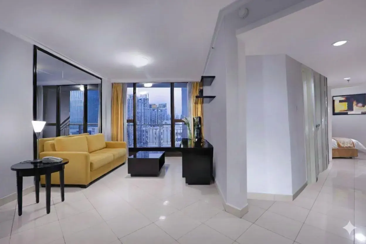 Grand Executive Double Queen Room in Horison Ultima Suite & Residences Rasuna Jakarta Grand Executive Double Queen Room in Horison Ultima Suite & Residences Rasuna Jakarta