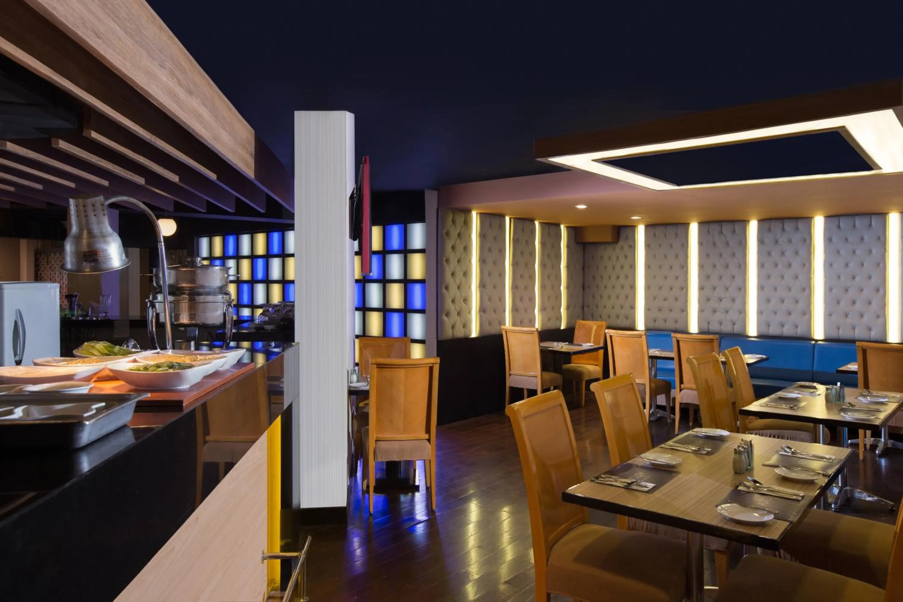 Restaurant/places to eat in Horison Ultima Suite & Residences Rasuna Jakarta