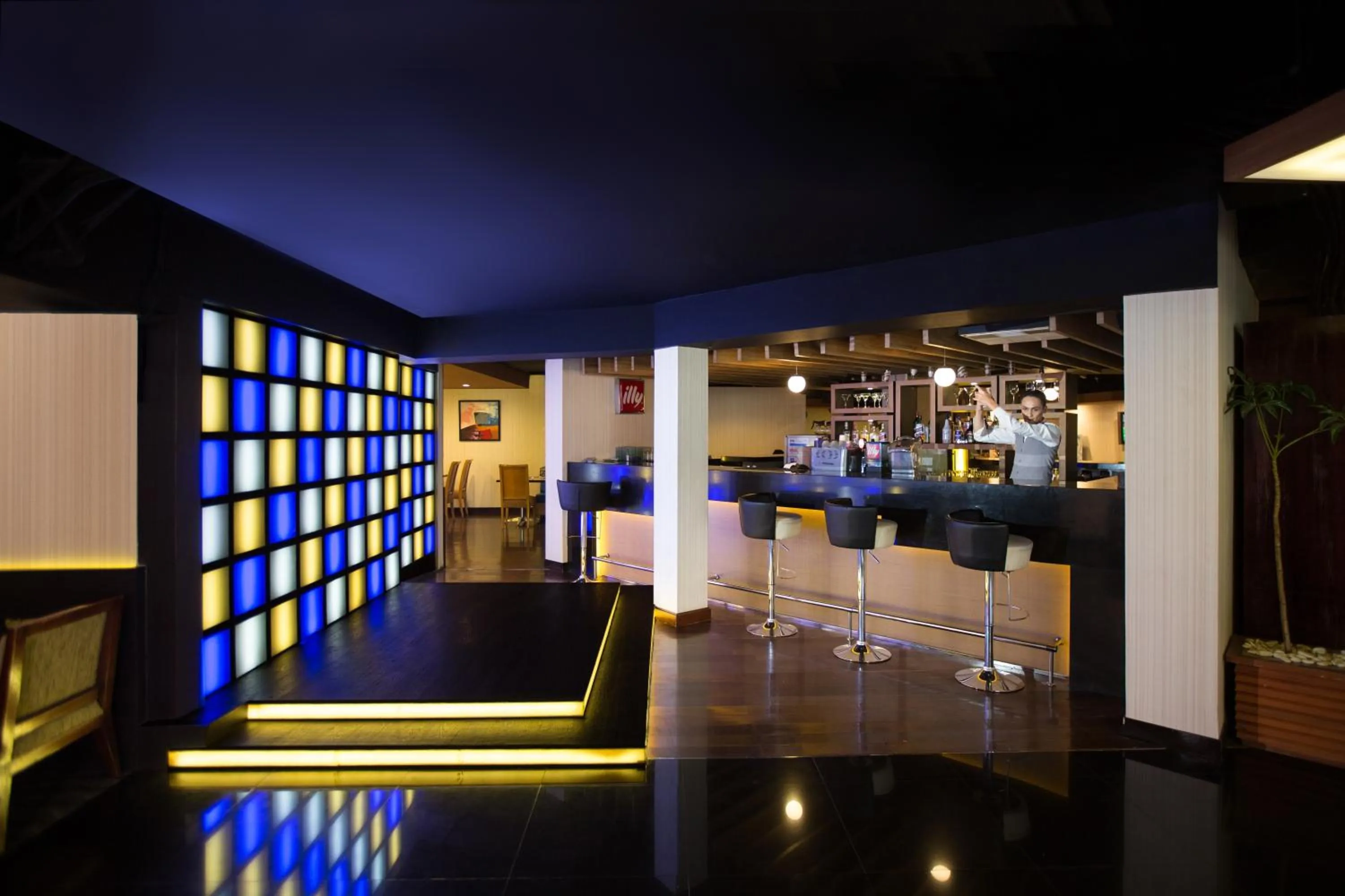 Lounge or bar in Horison Ultima Suite & Residences Rasuna Jakarta